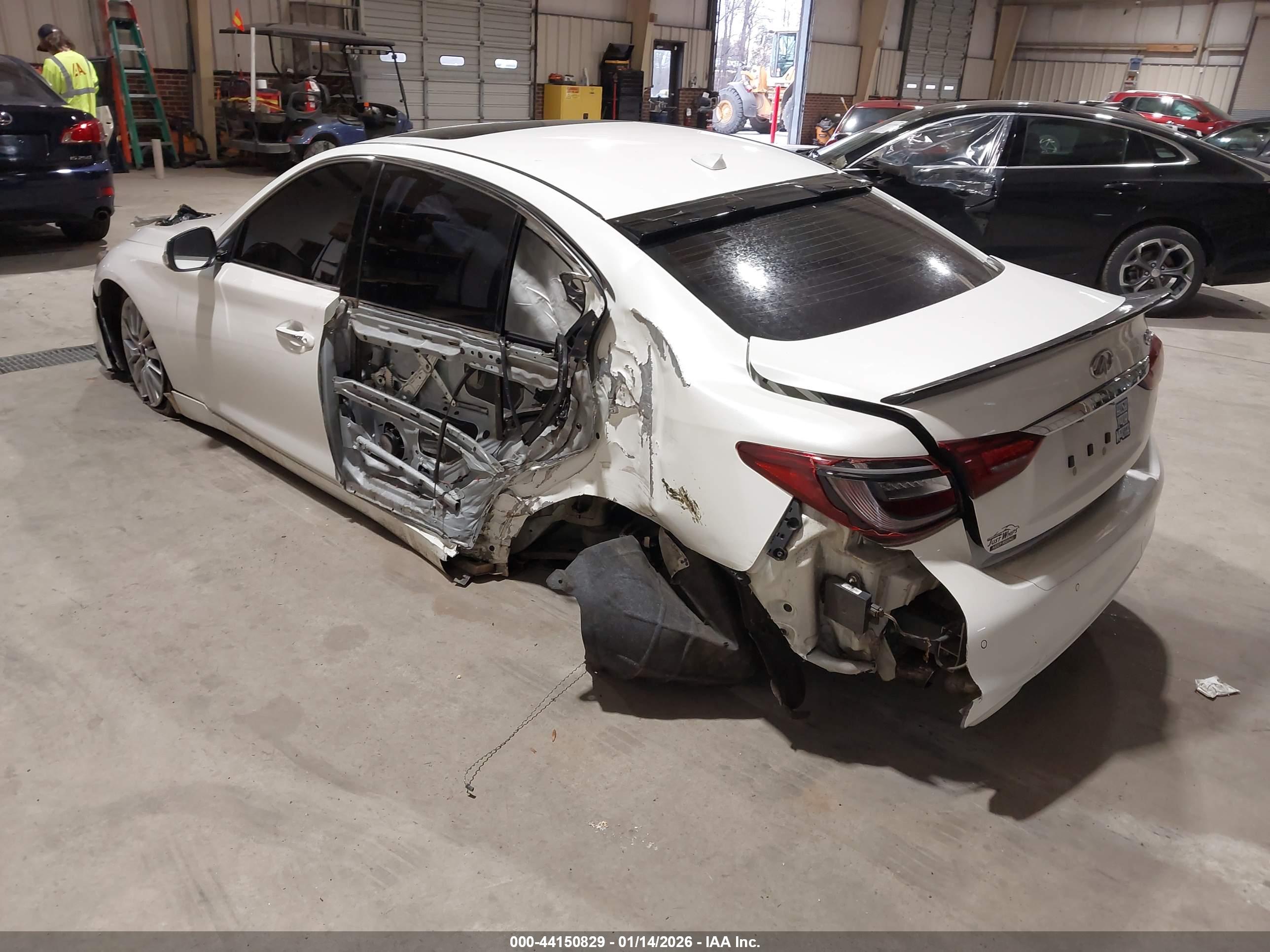 INFINITI Q50 image 3