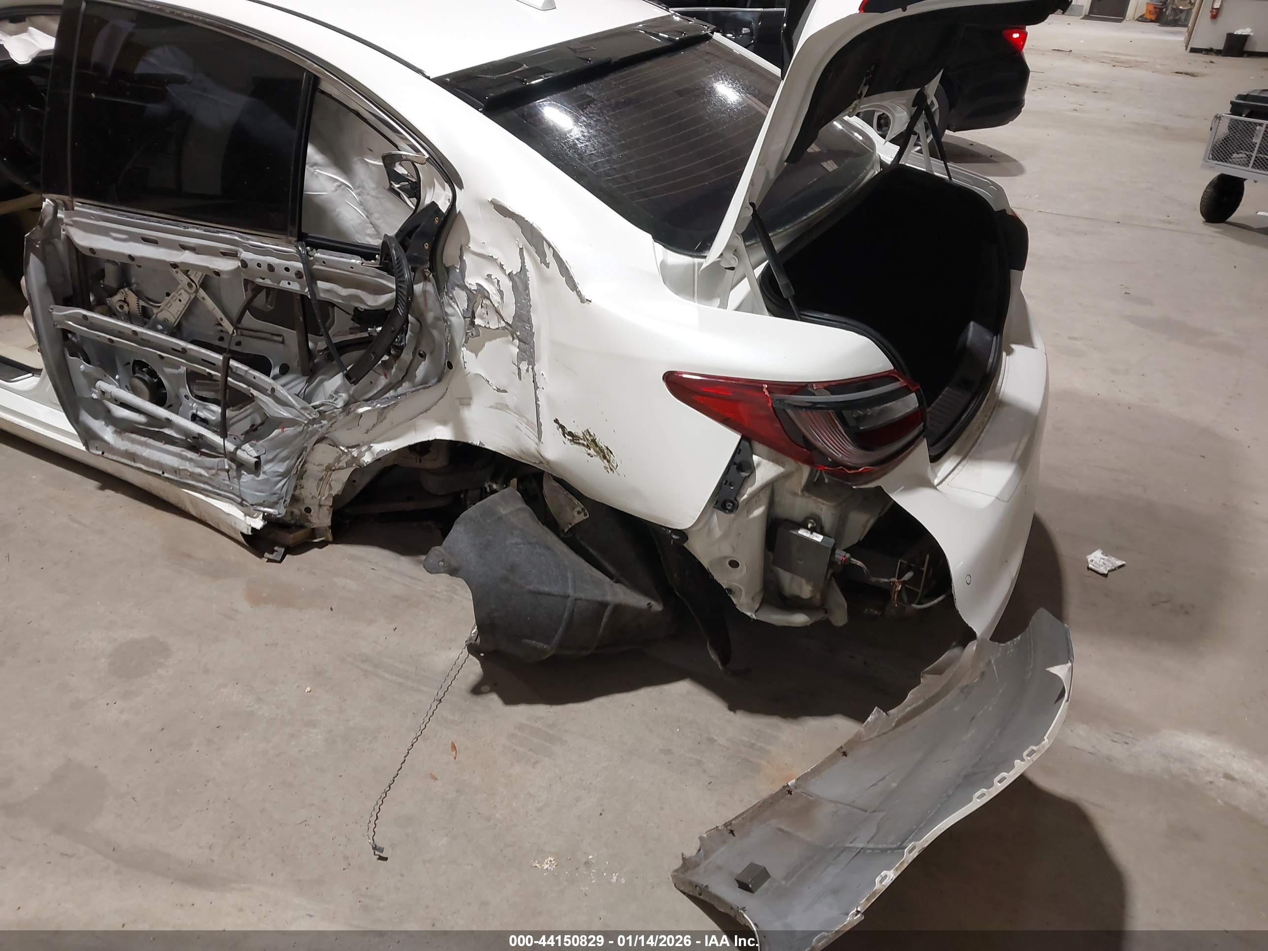 INFINITI Q50 image 6