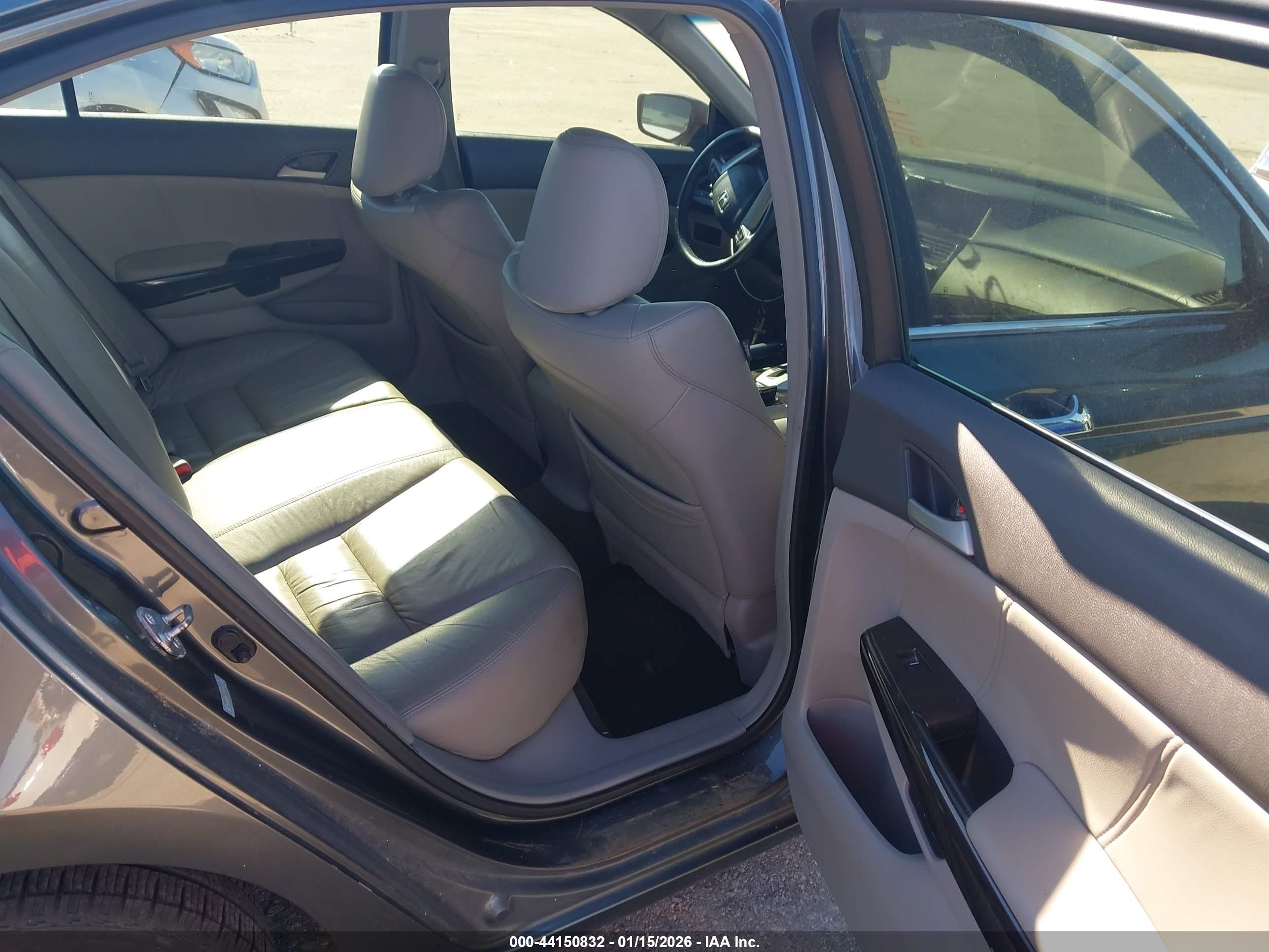 HONDA ACCORD image 8