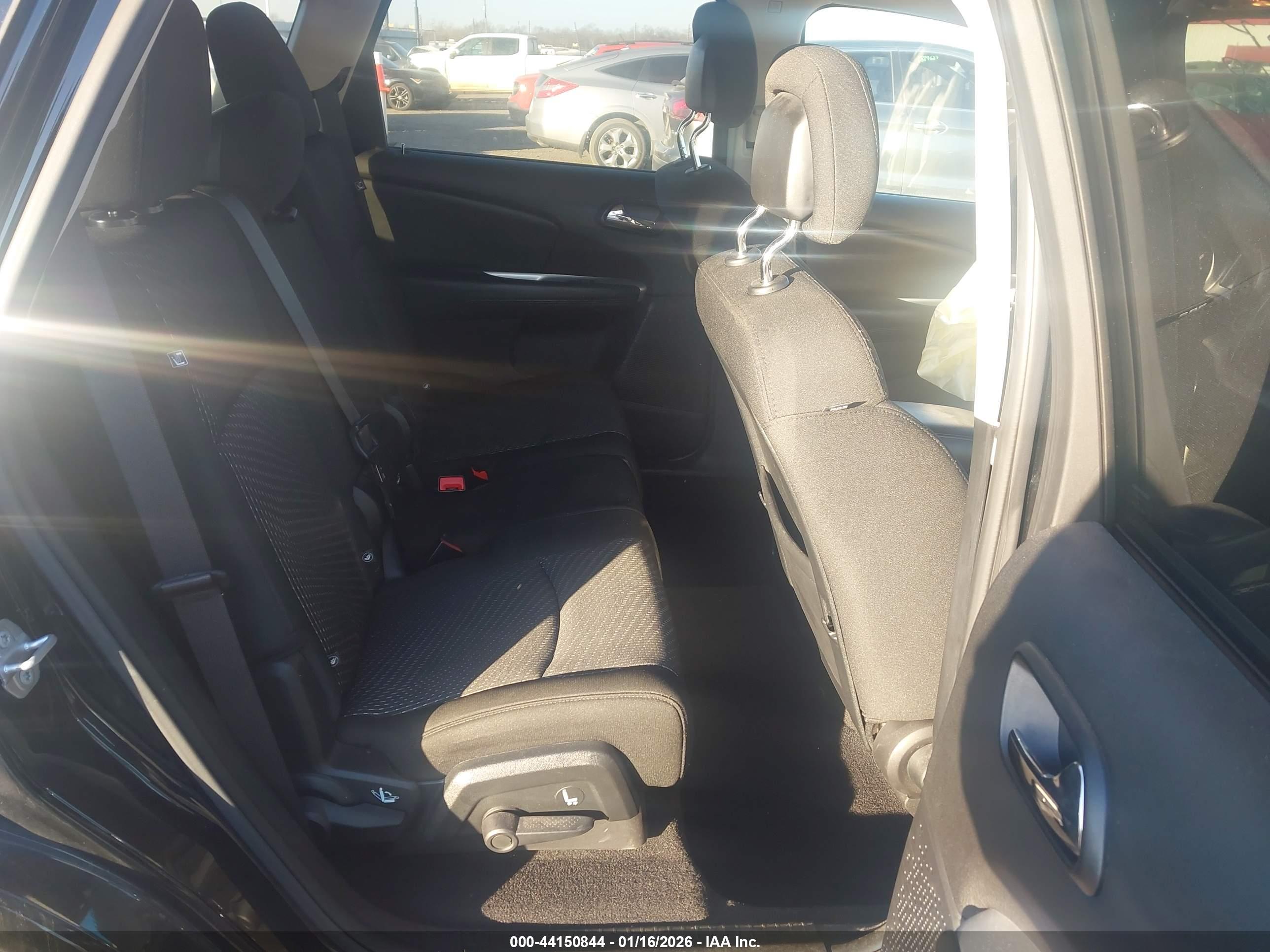 DODGE JOURNEY image 8