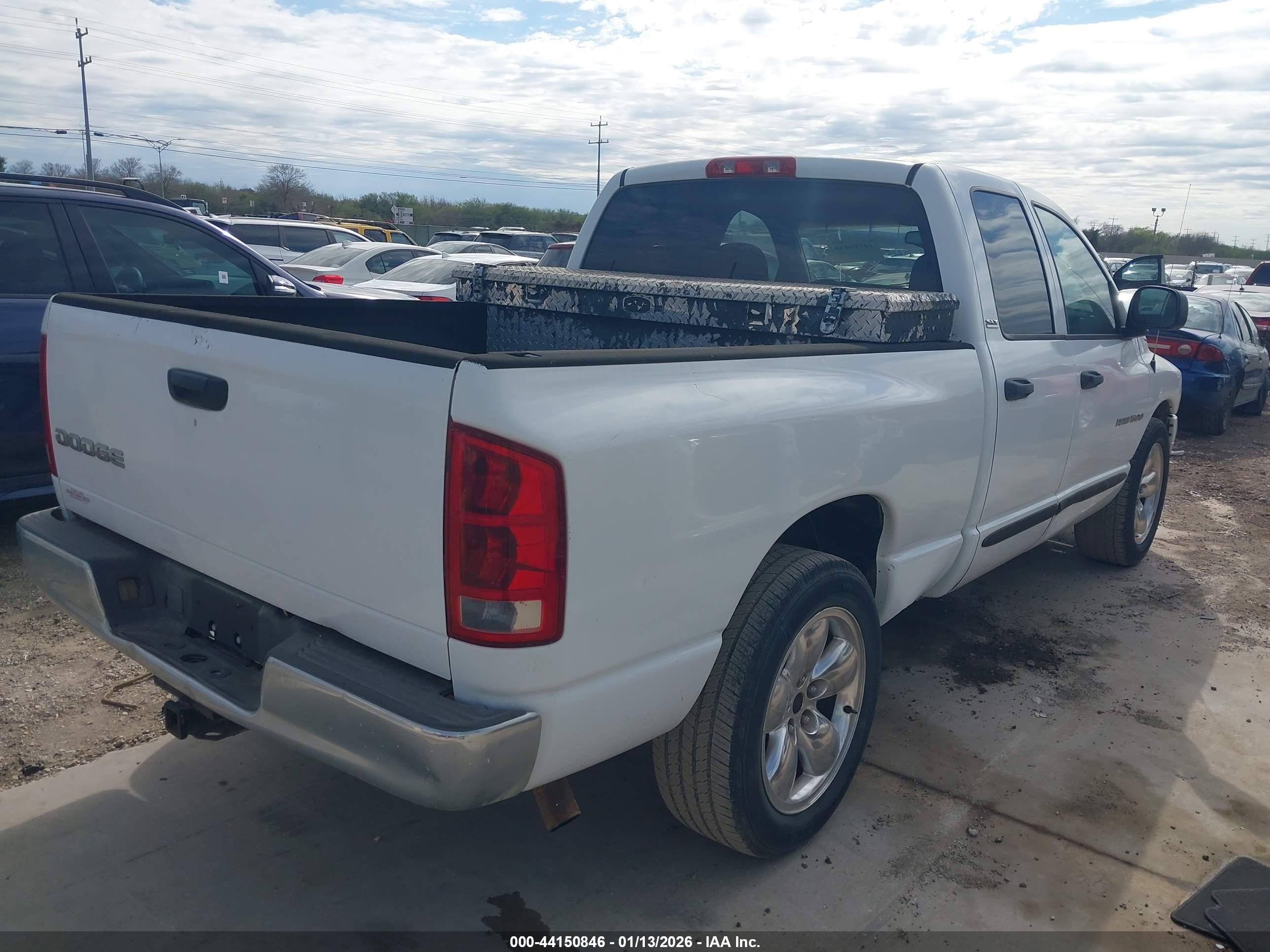 DODGE RAM image 6