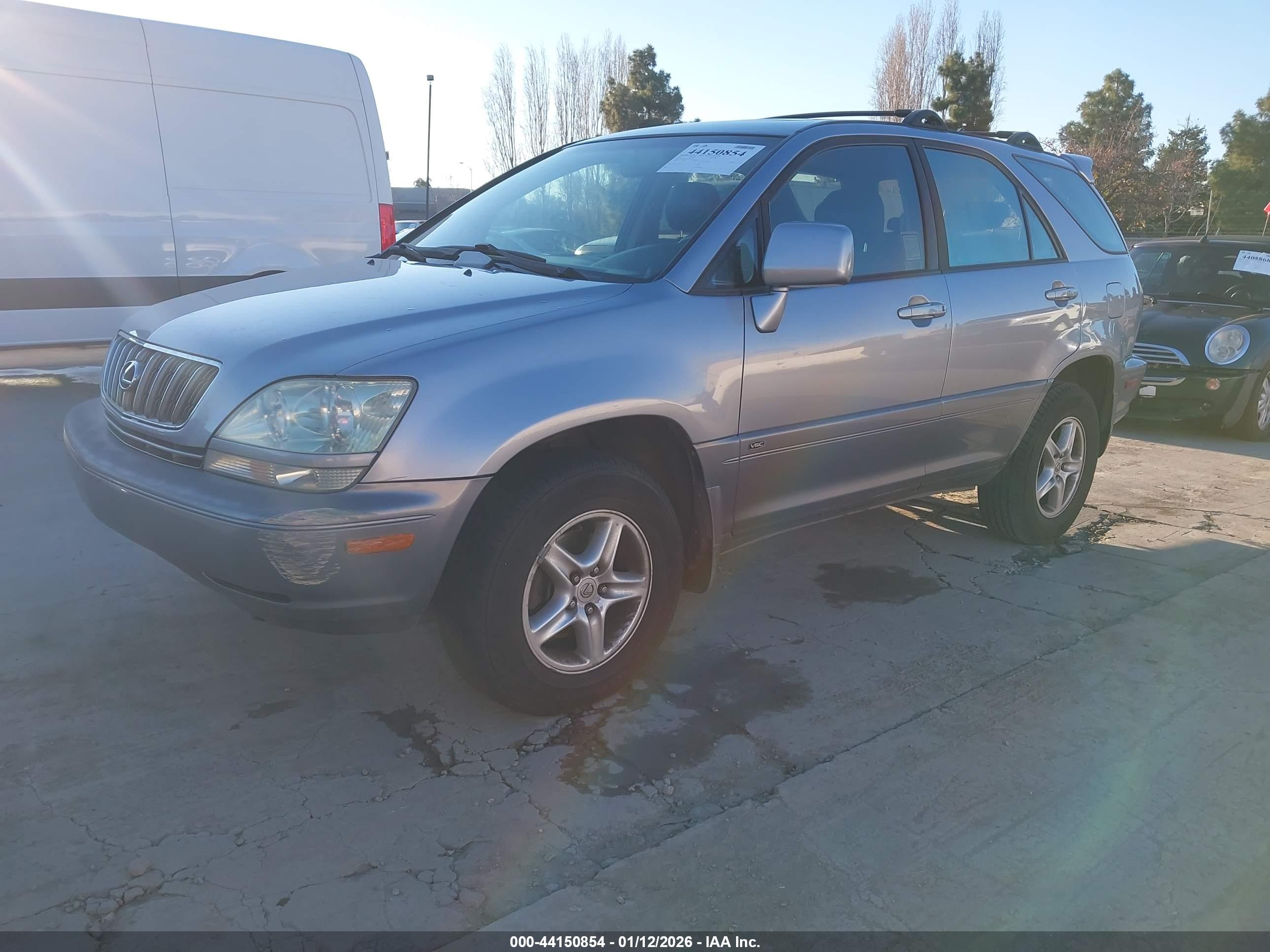 LEXUS RX image 2