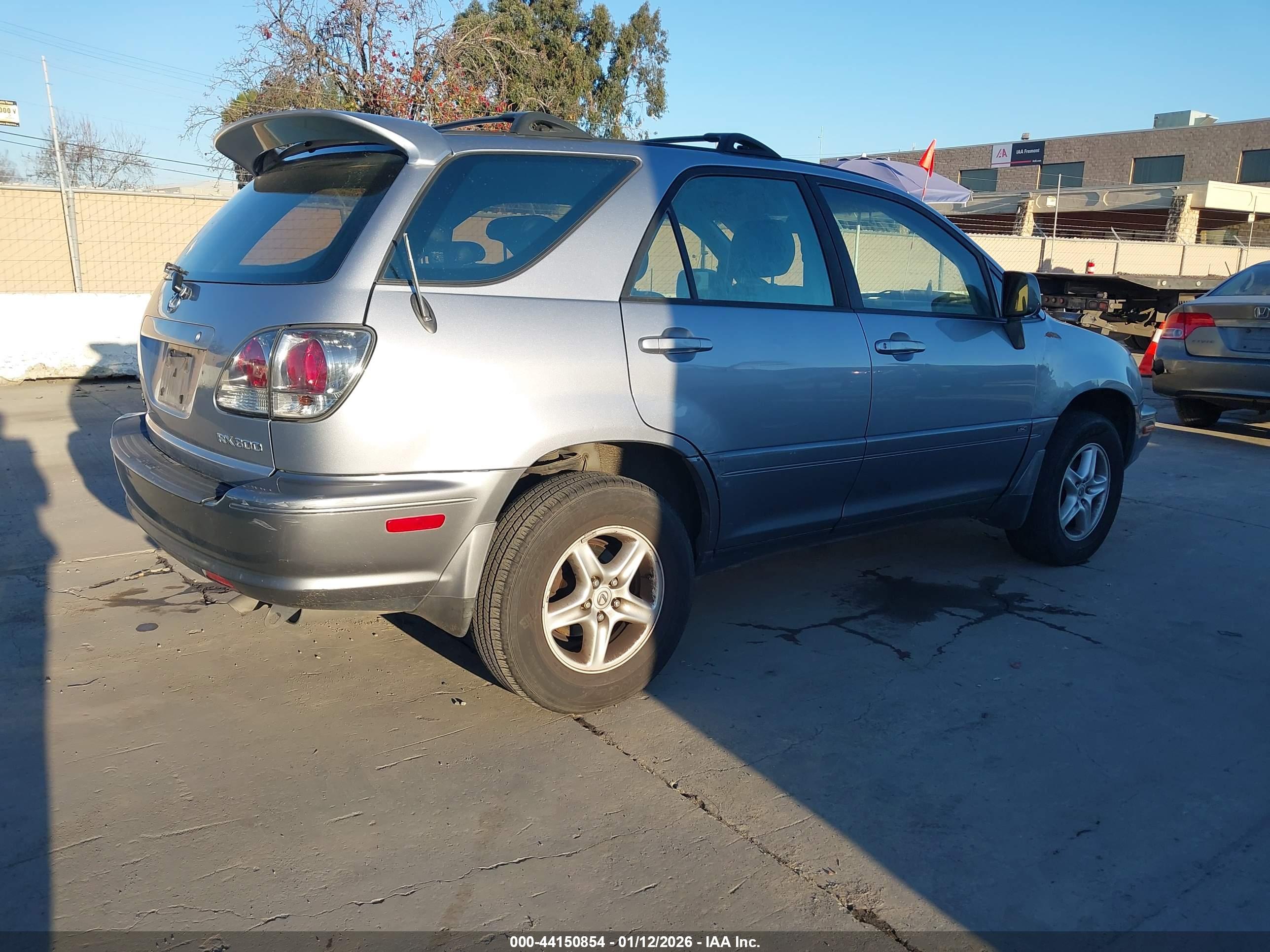 LEXUS RX image 4