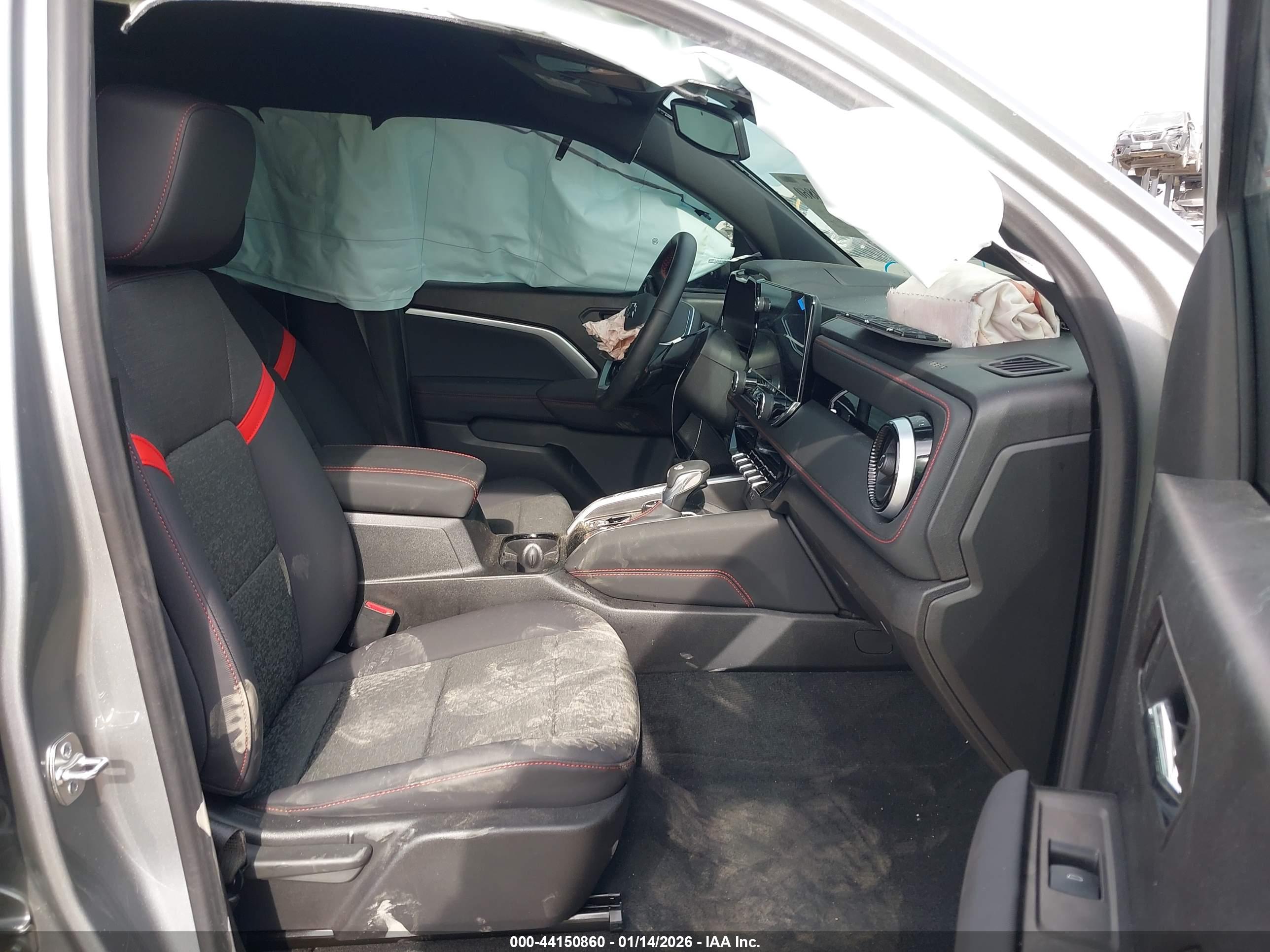 CHEVROLET COLORADO image 5