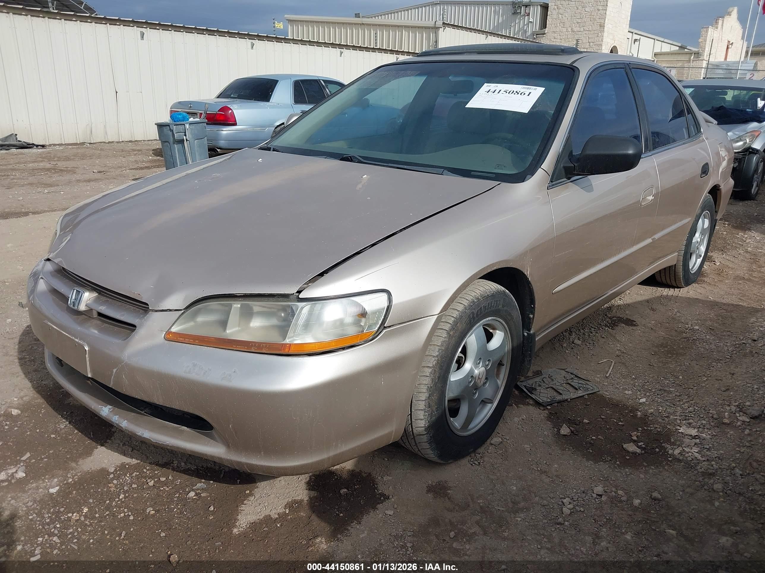 HONDA ACCORD image 2