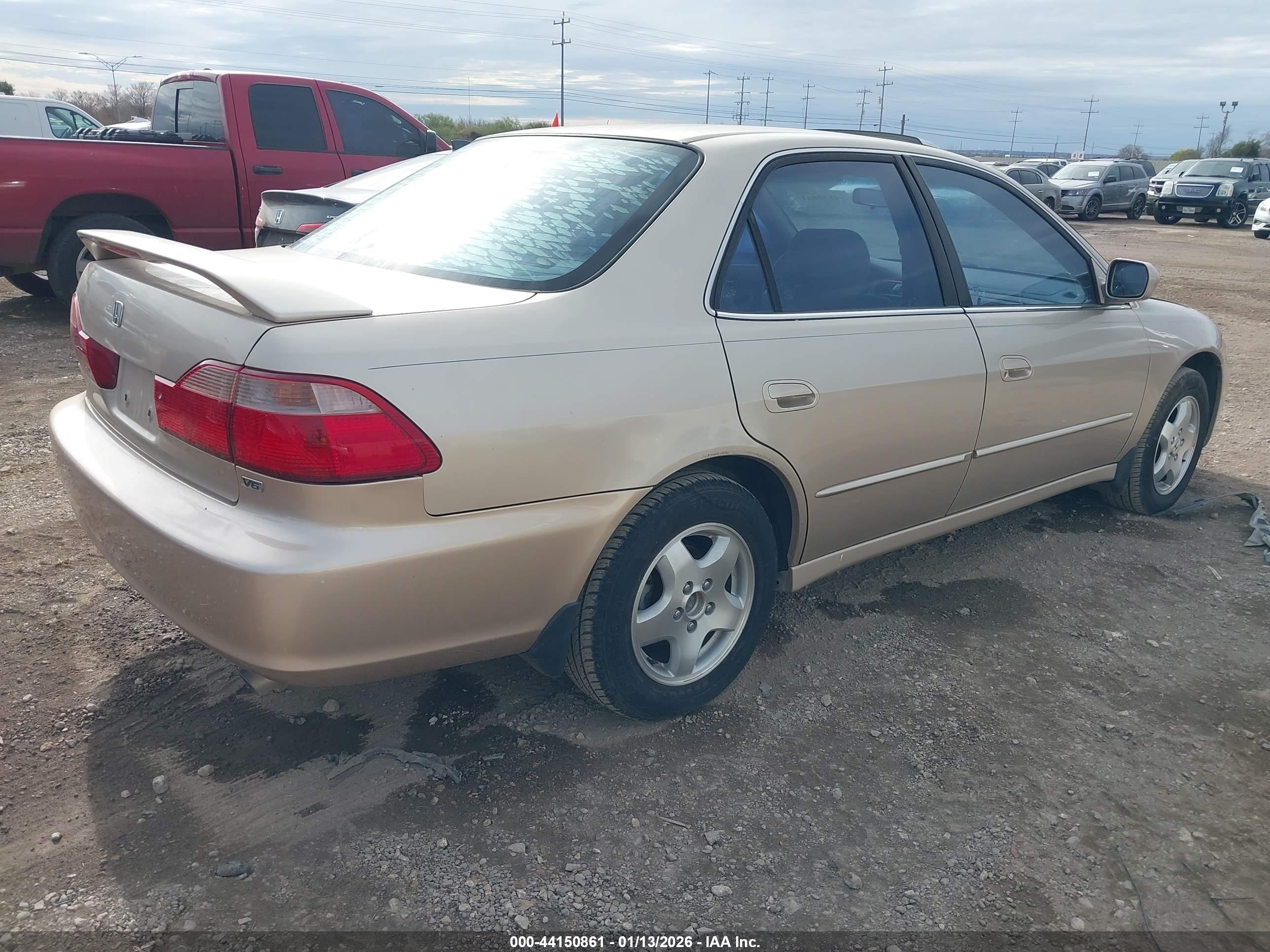HONDA ACCORD image 4
