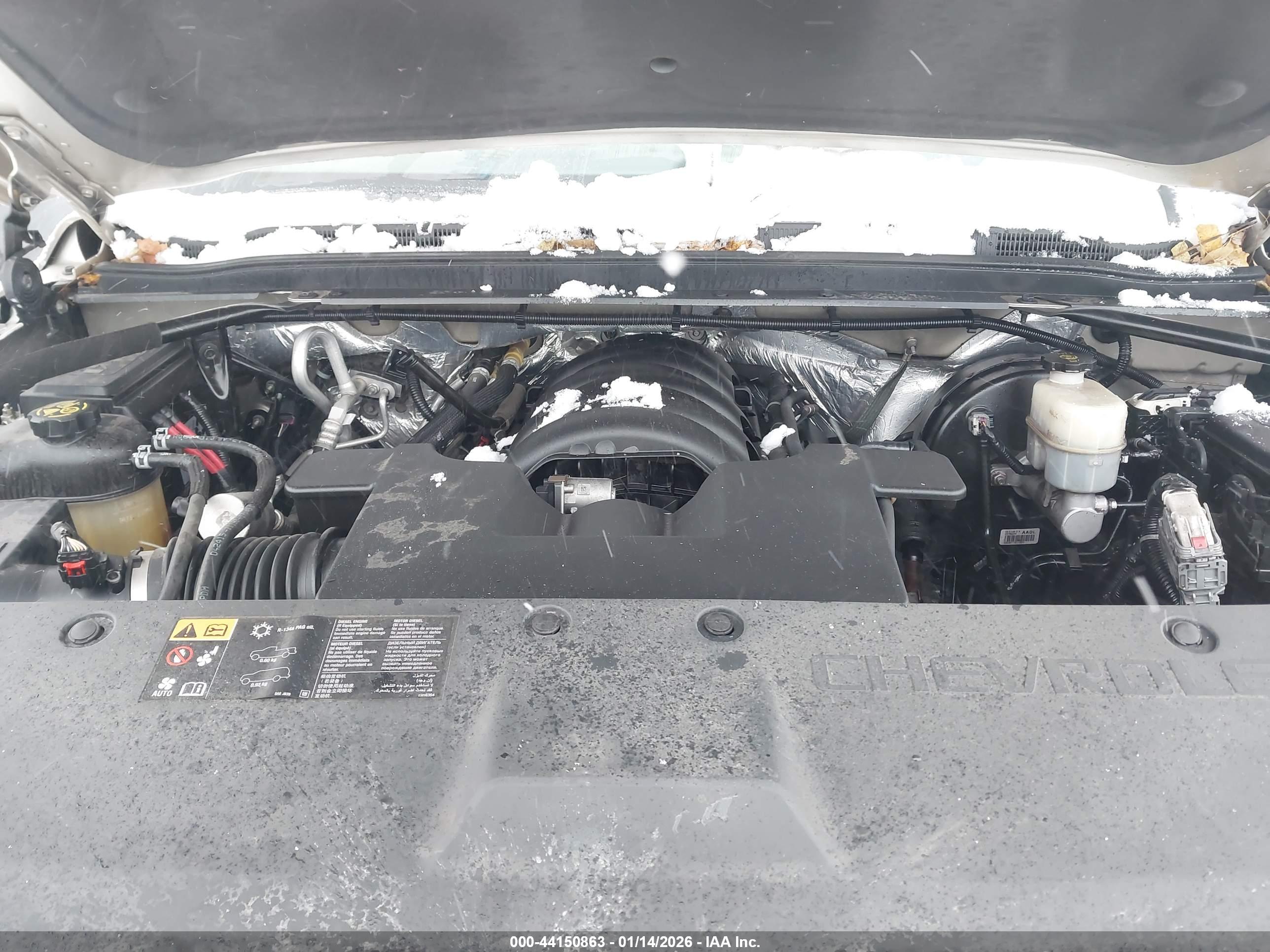CHEVROLET SUBURBAN image 10