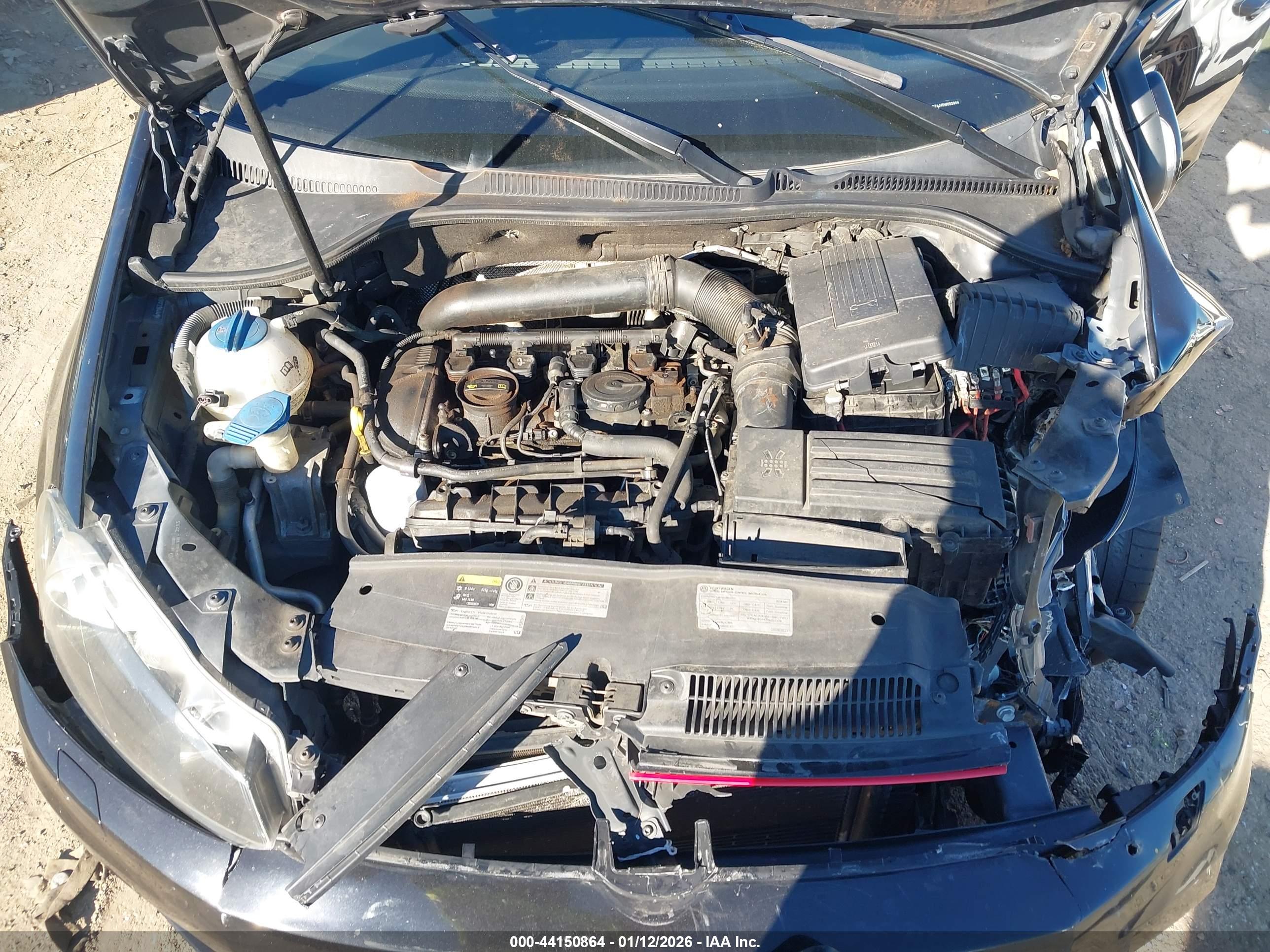VOLKSWAGEN GTI image 10