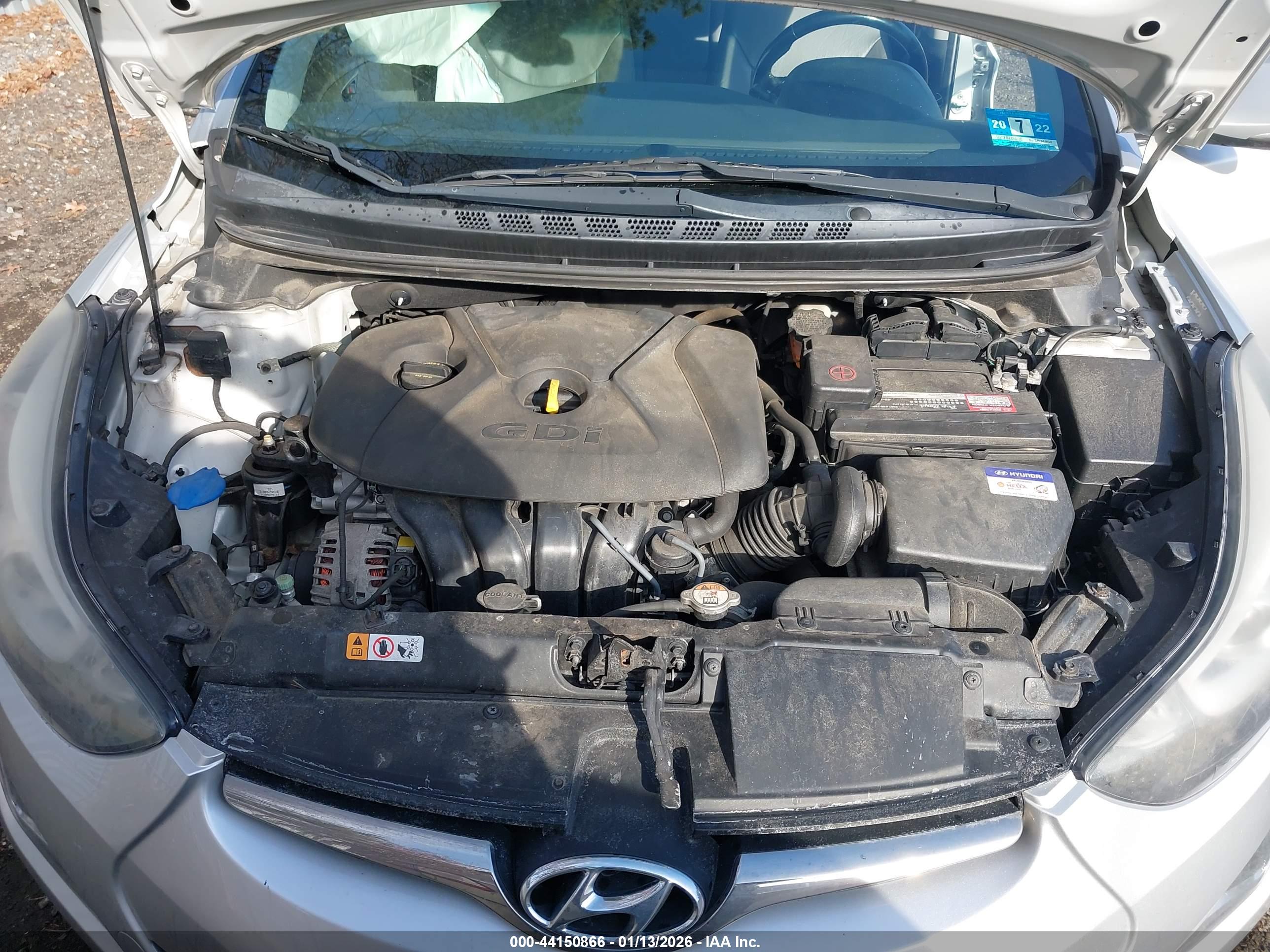 HYUNDAI ELANTRA image 10