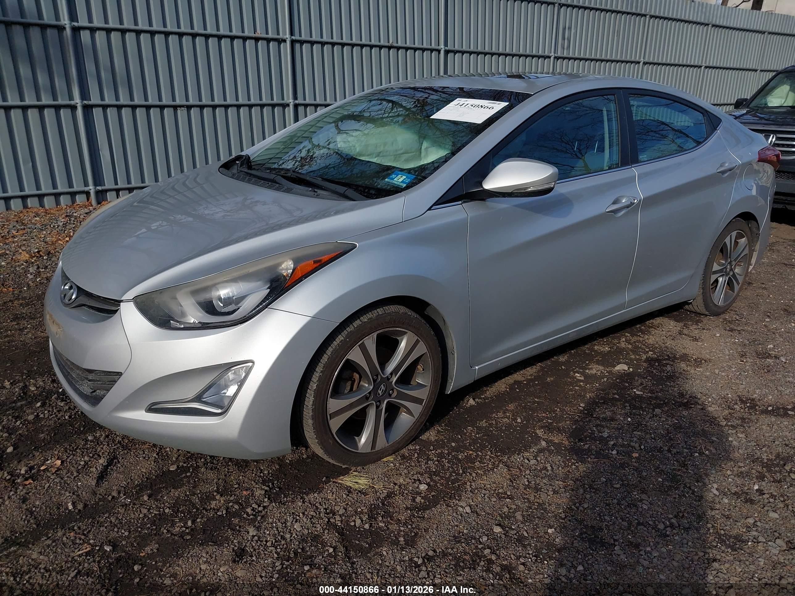HYUNDAI ELANTRA image 2
