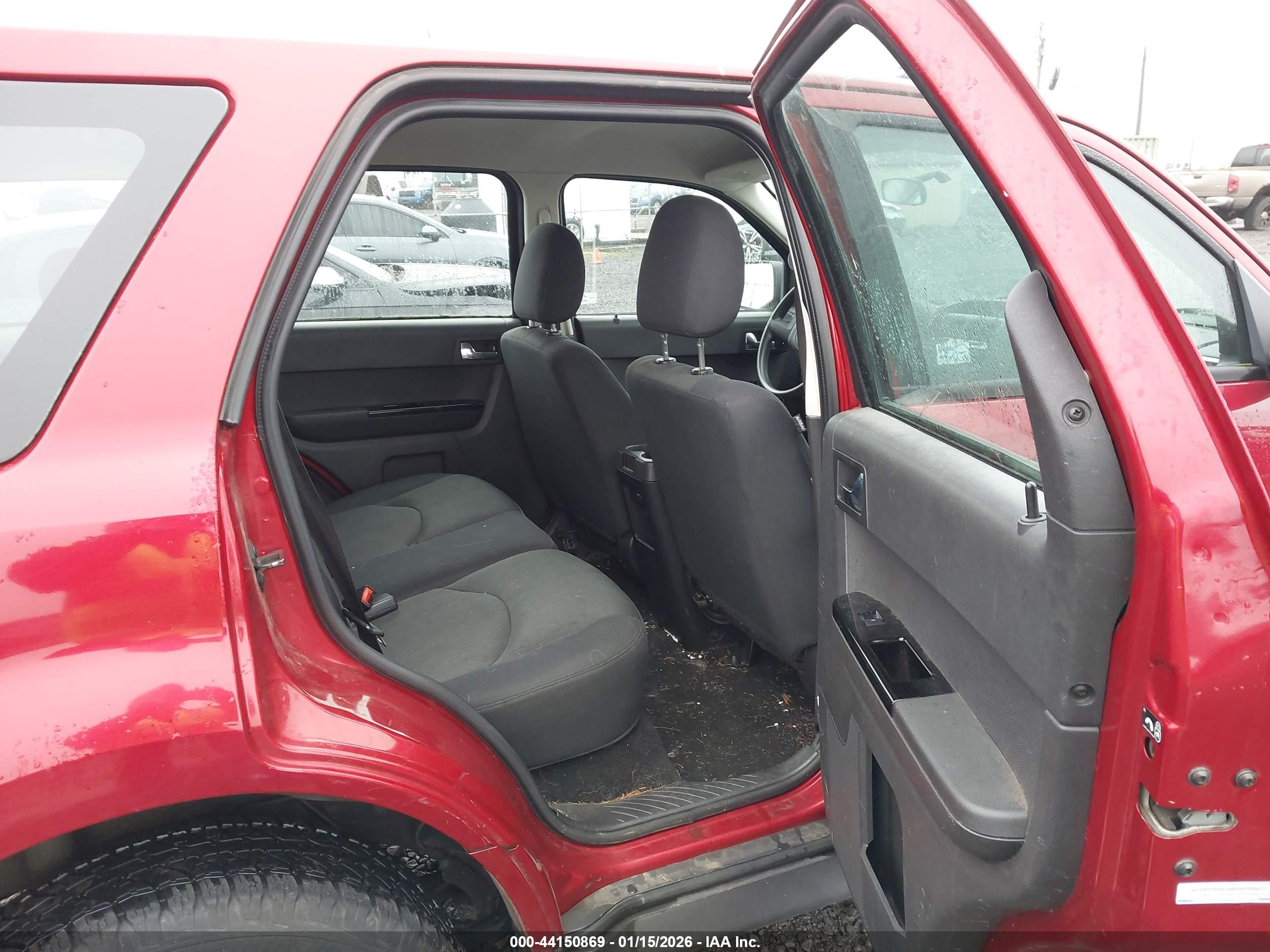 MAZDA TRIBUTE image 8