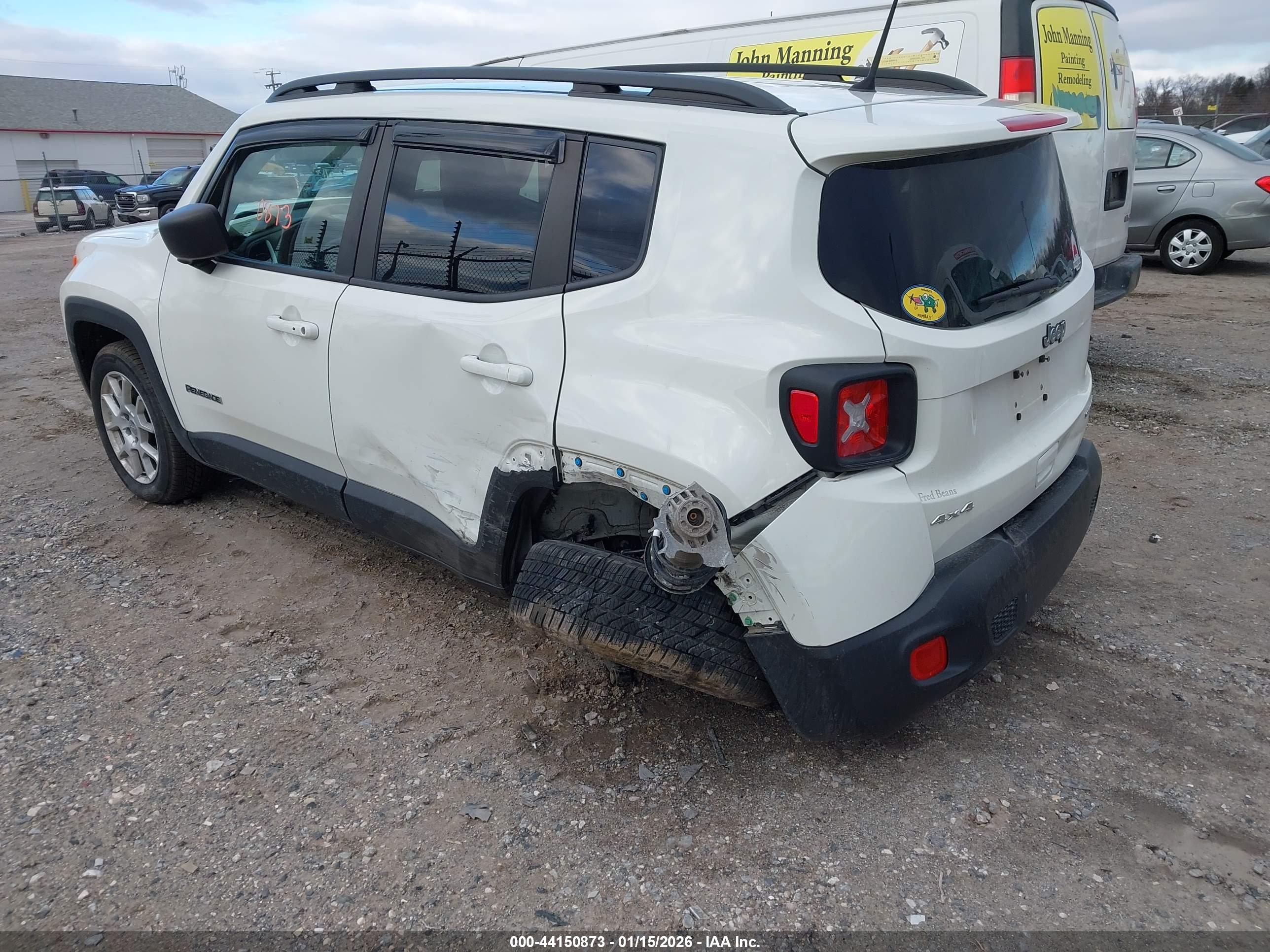 JEEP RENEGADE image 3