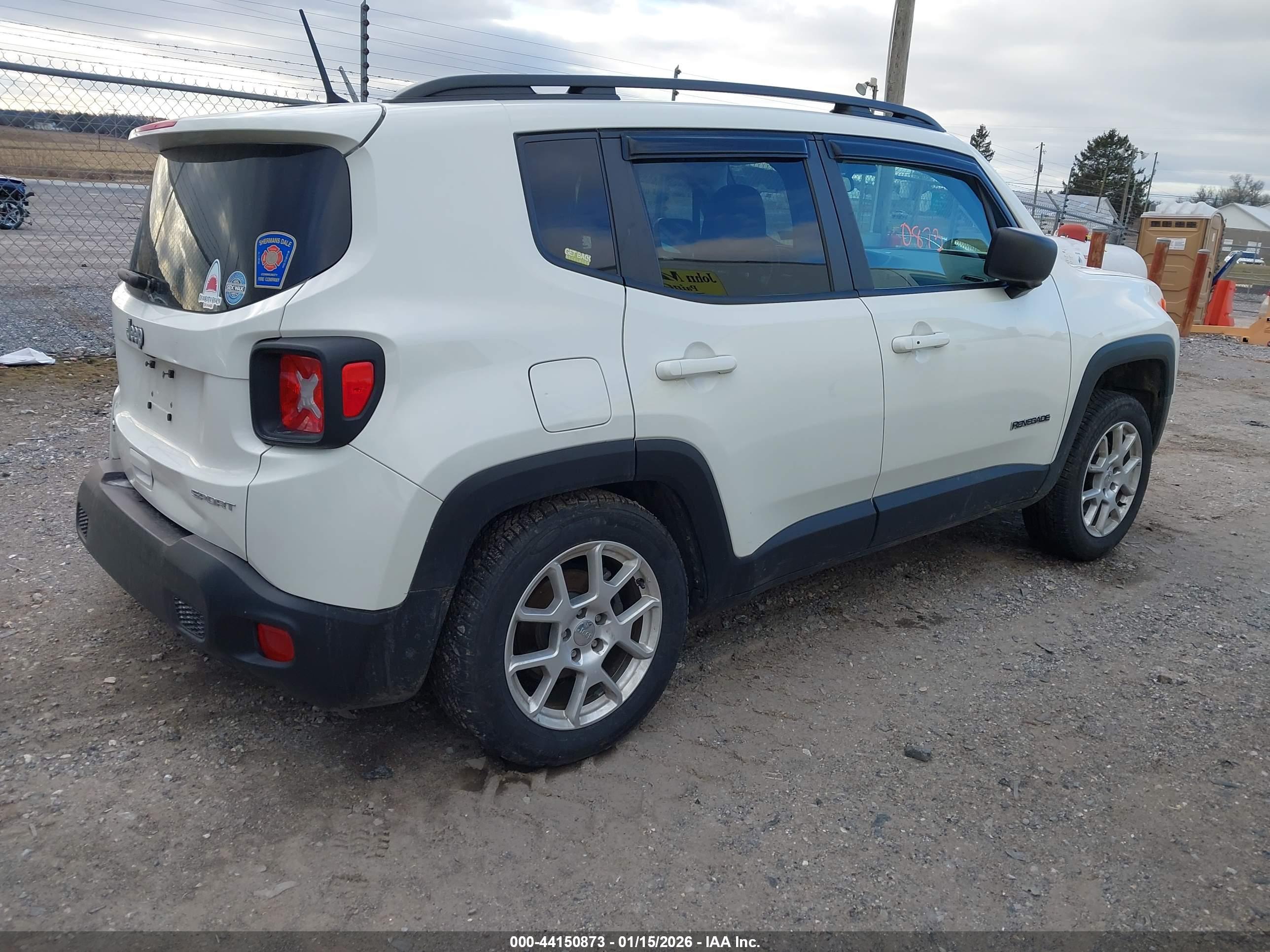 JEEP RENEGADE image 4