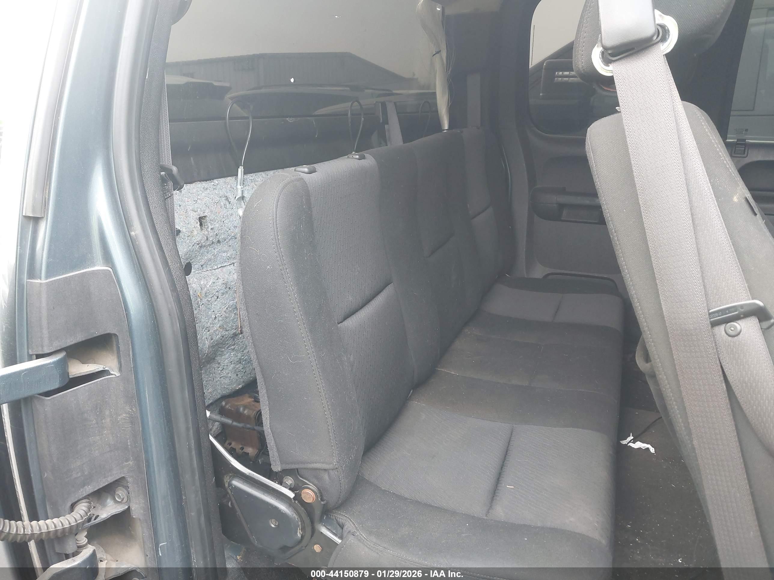CHEVROLET SILVERADO image 8