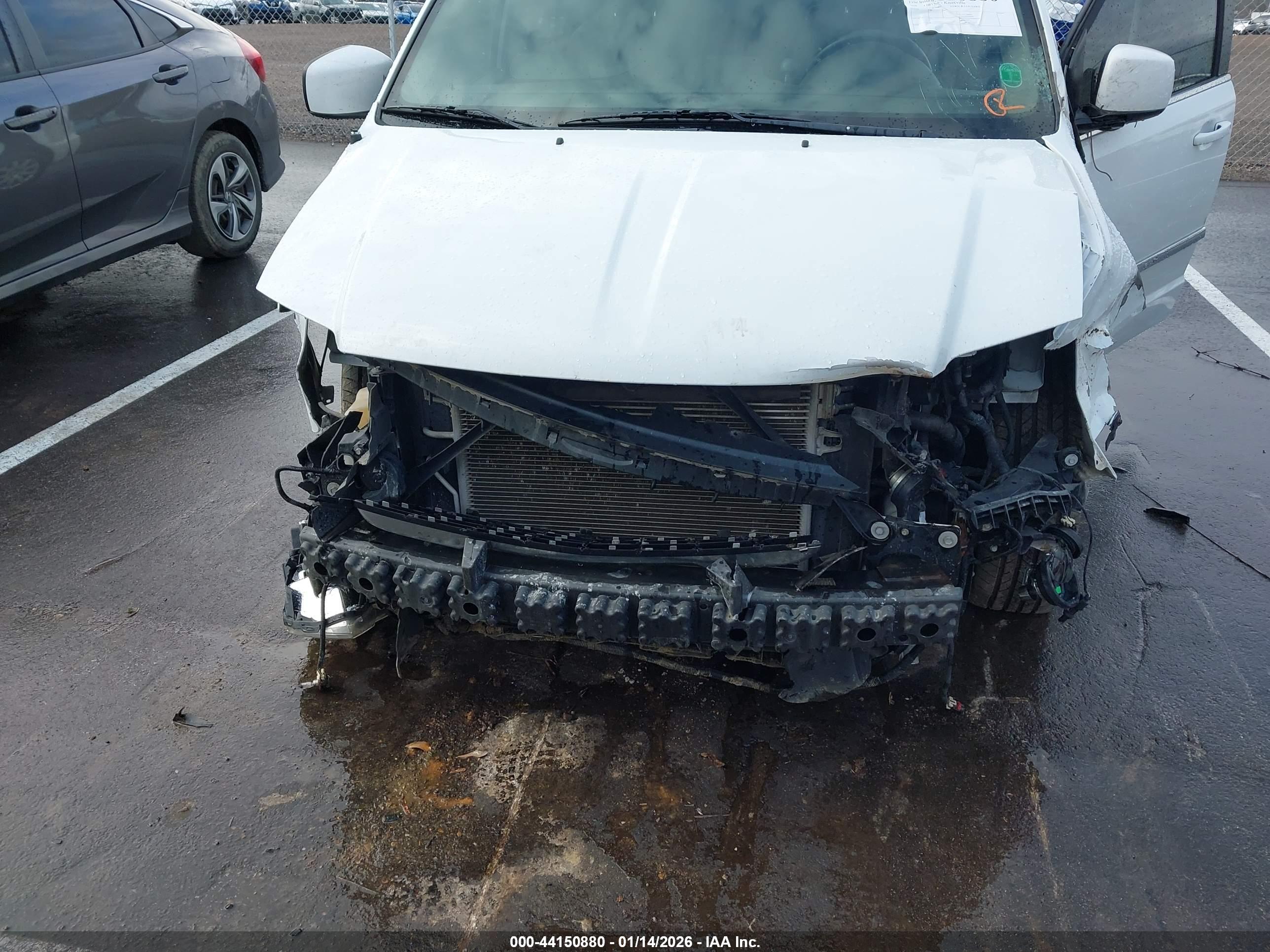 CHRYSLER TOWN image 6