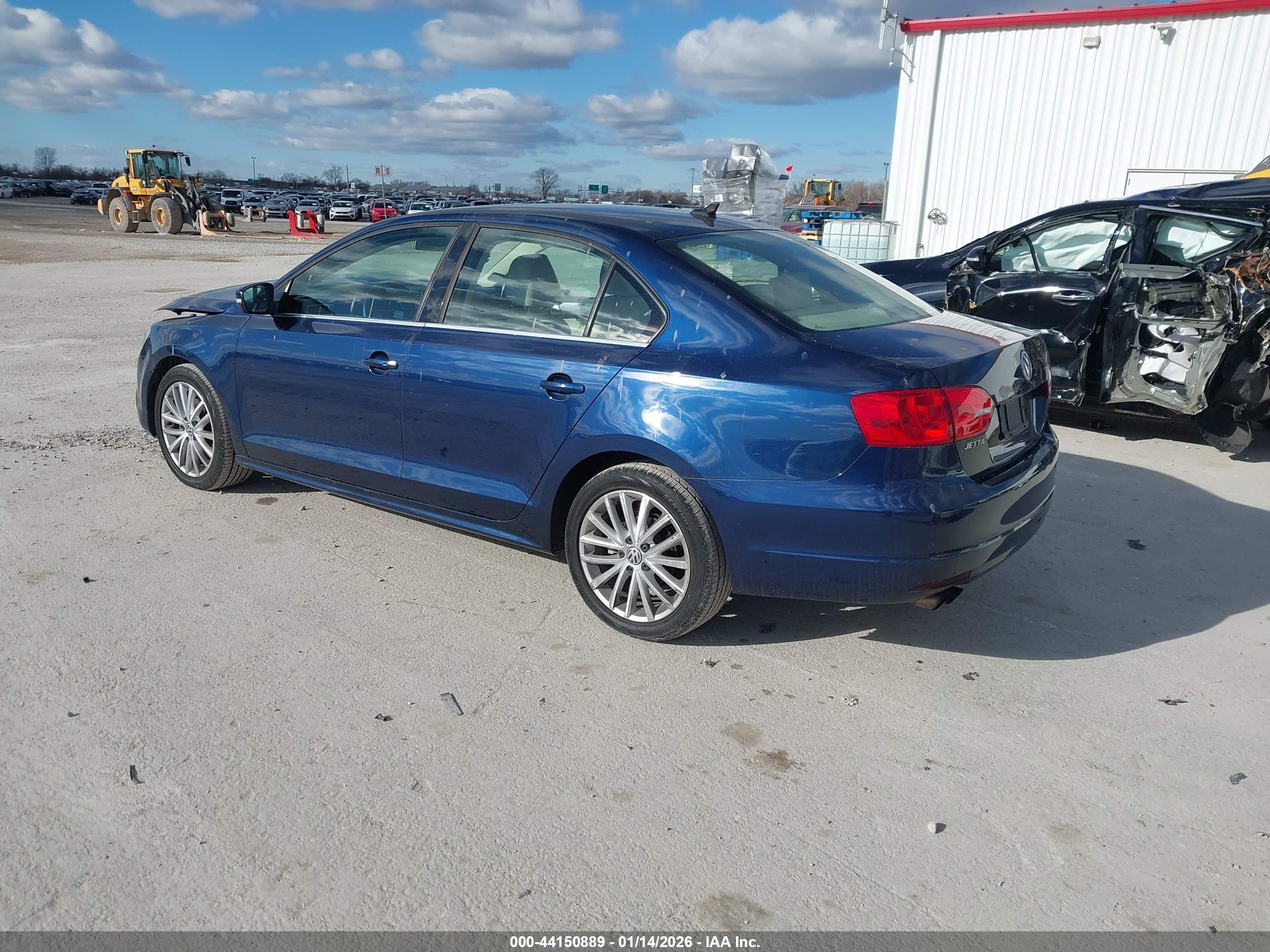VOLKSWAGEN JETTA image 3