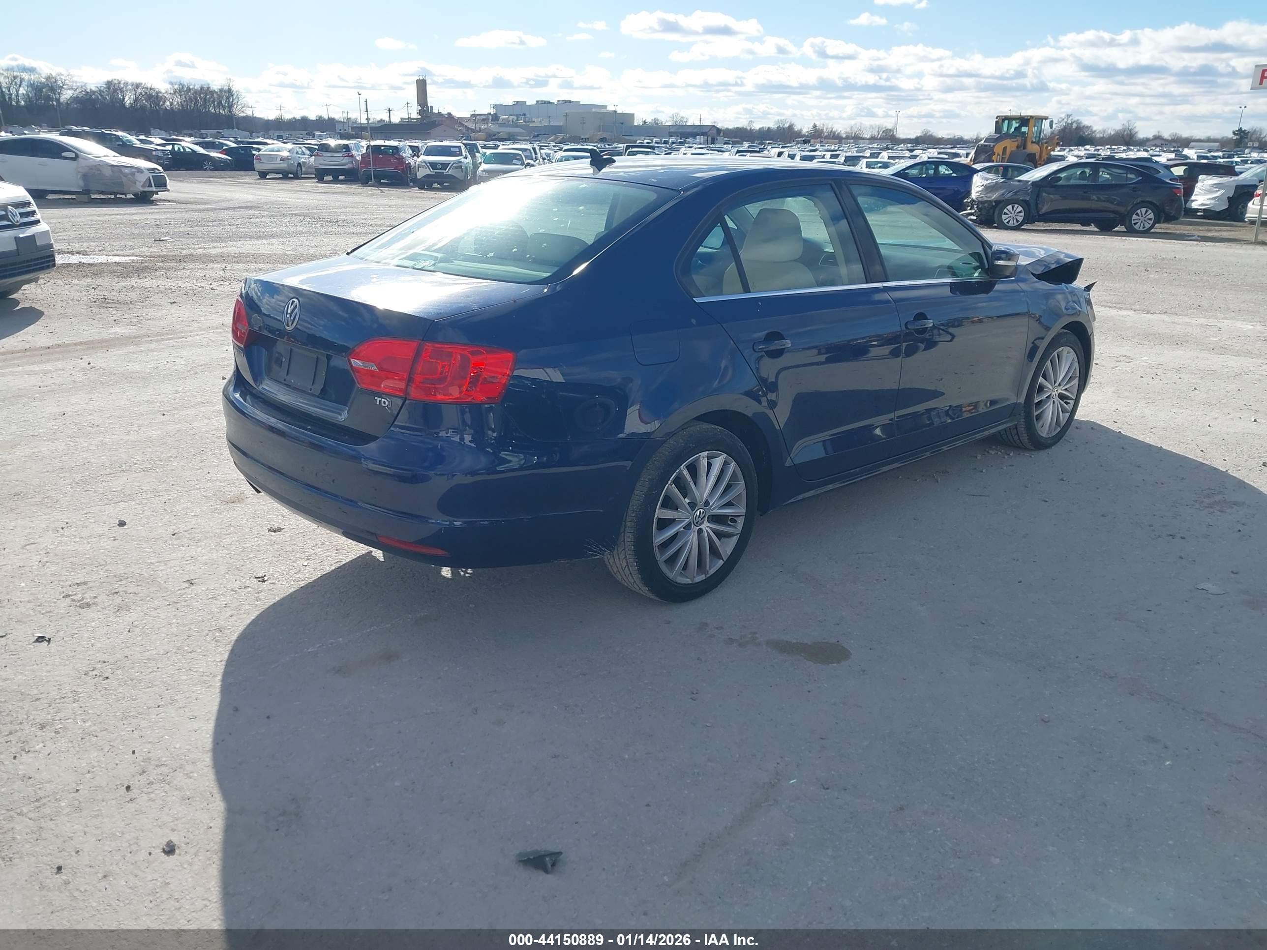 VOLKSWAGEN JETTA image 4