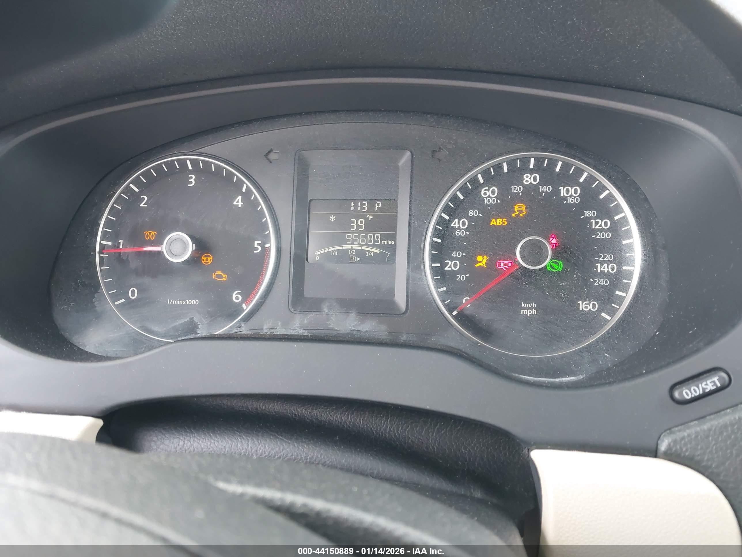 VOLKSWAGEN JETTA image 7