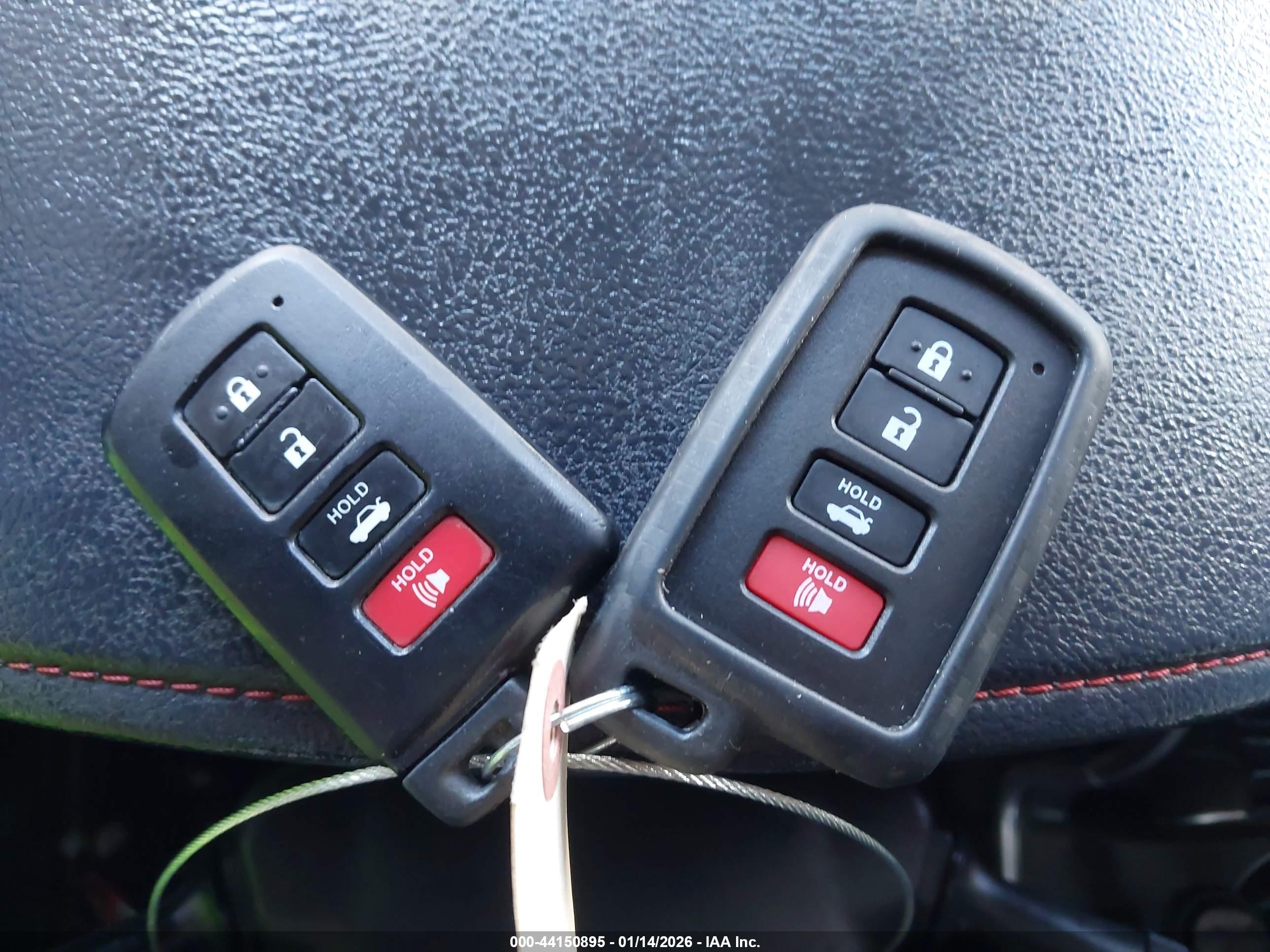 TOYOTA CAMRY image 11