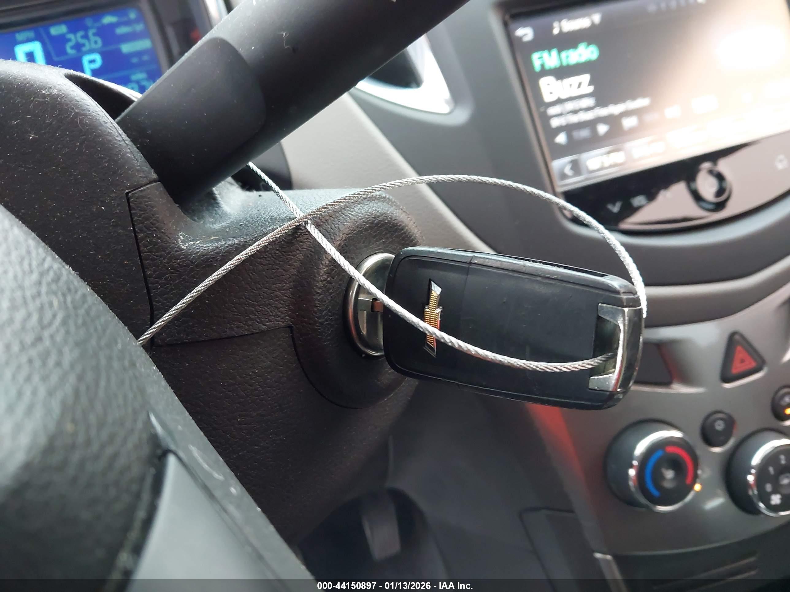 CHEVROLET TRAX image 11