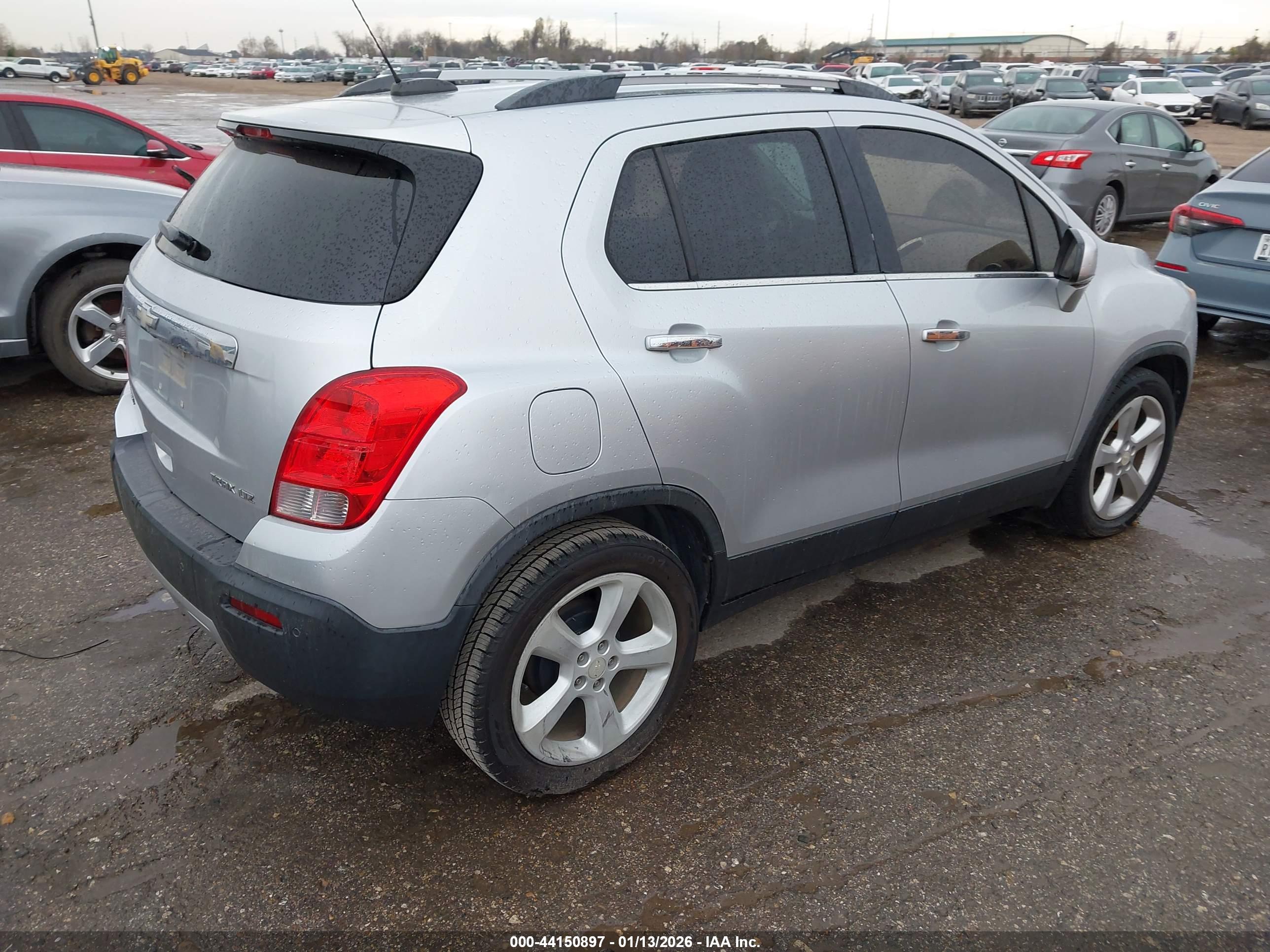 CHEVROLET TRAX image 4