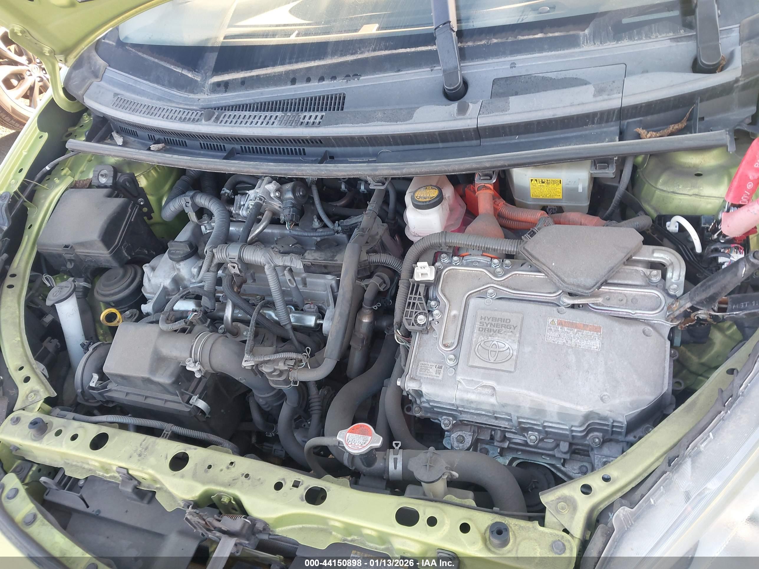 TOYOTA PRIUS image 10