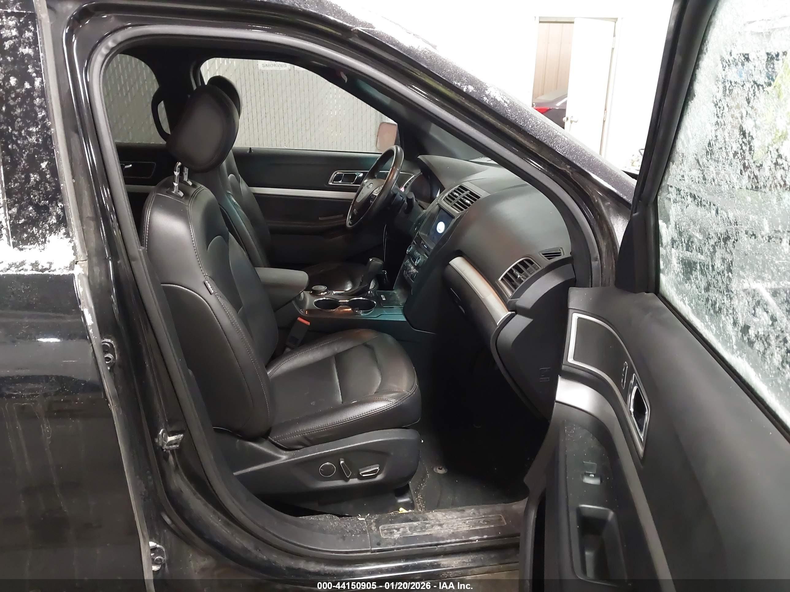 FORD EXPLORER image 5