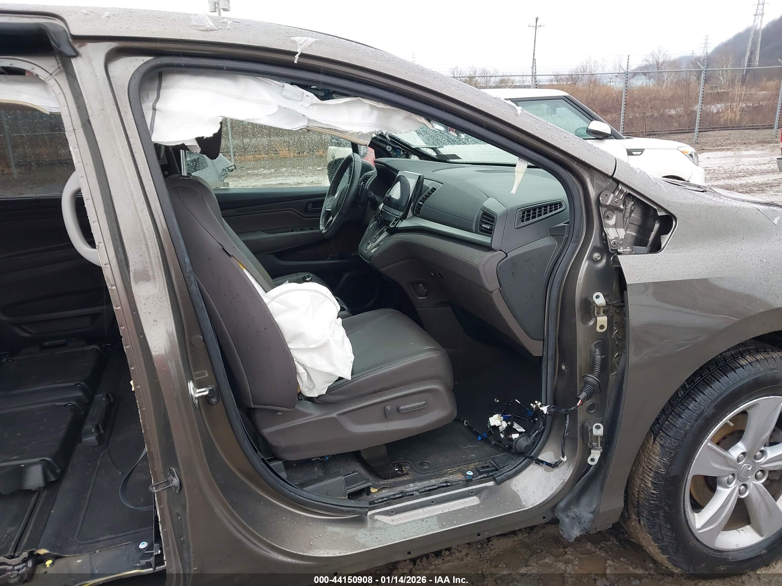 HONDA ODYSSEY image 5