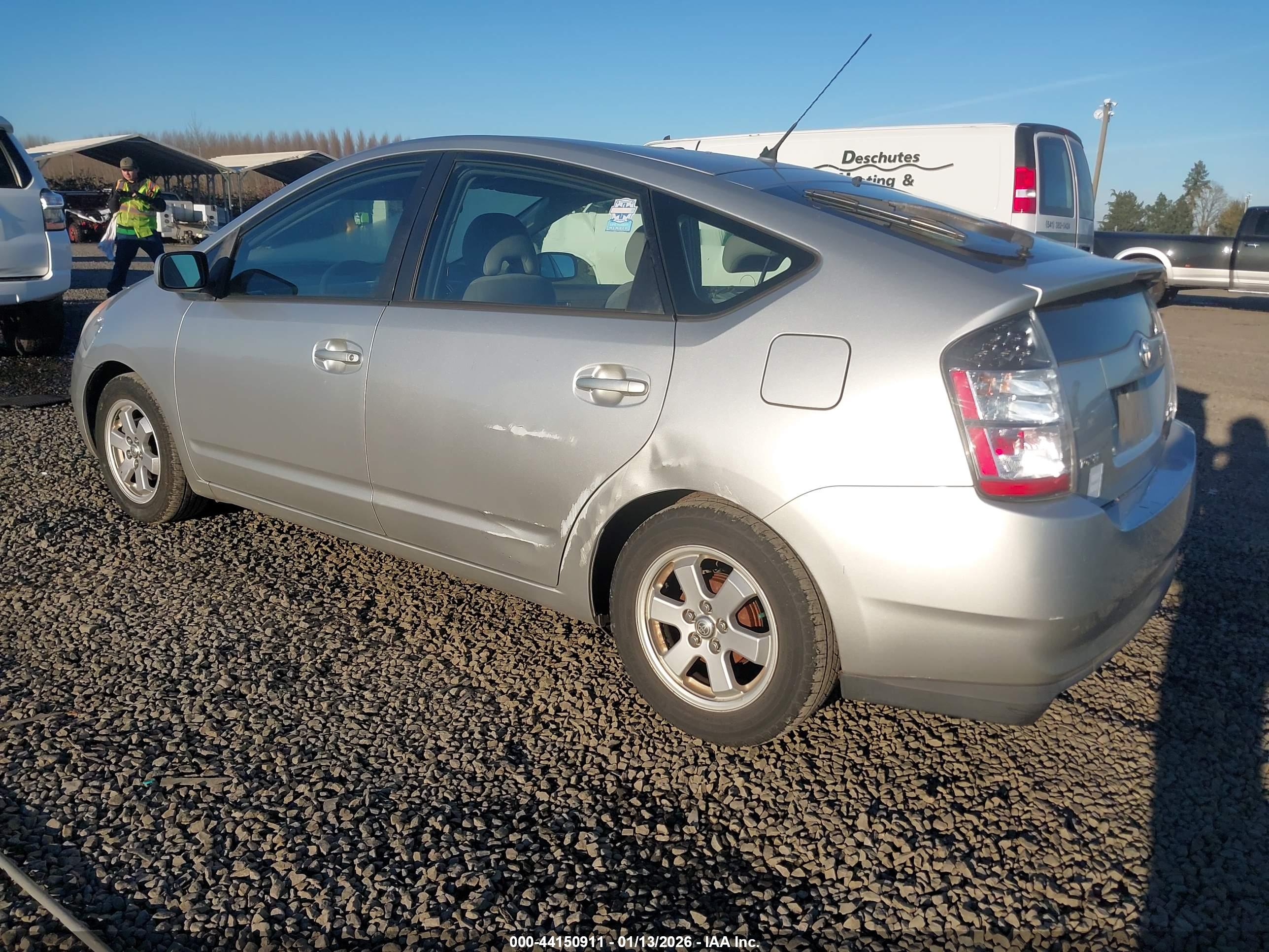TOYOTA PRIUS image 3