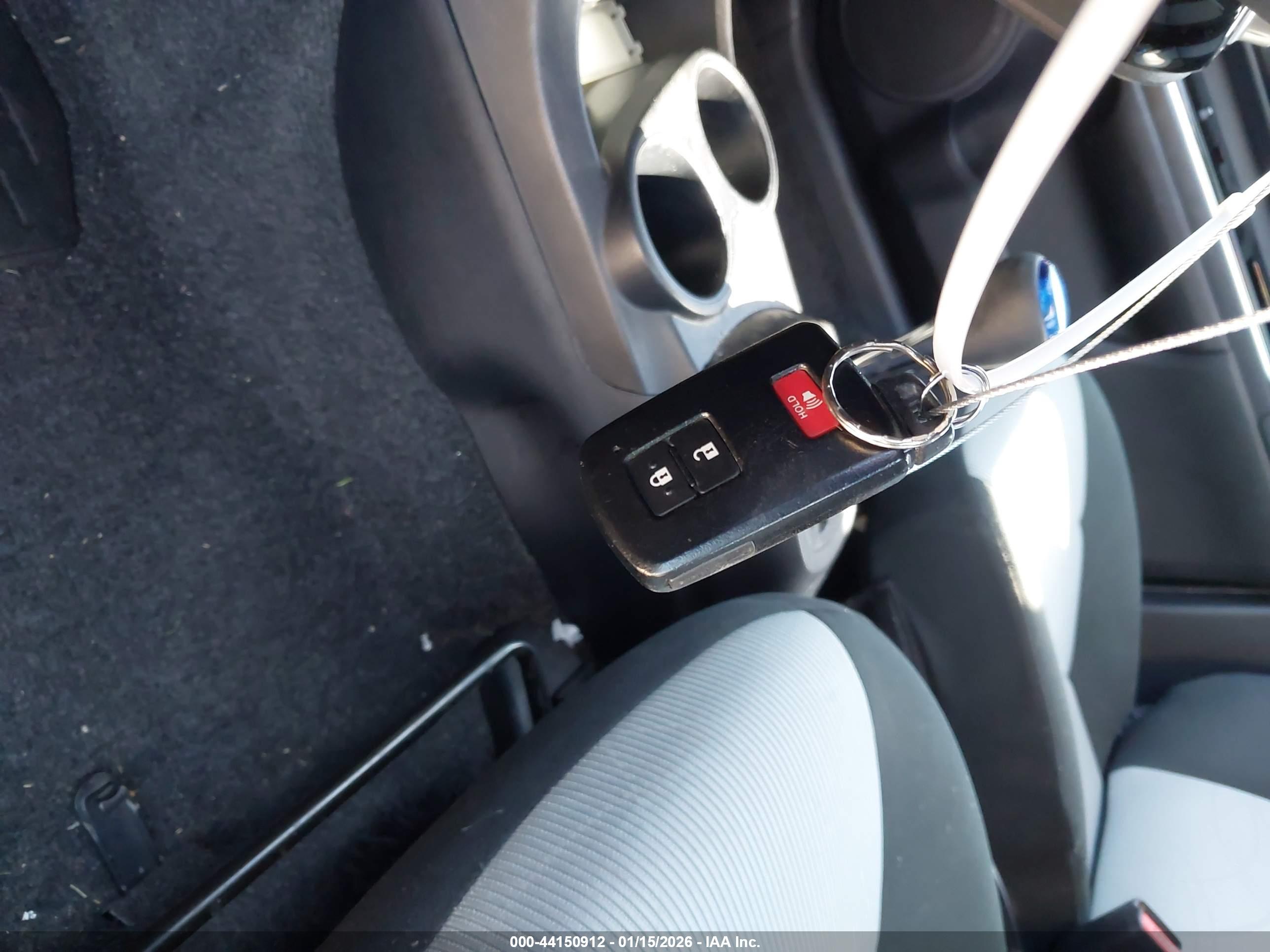 TOYOTA PRIUS image 11