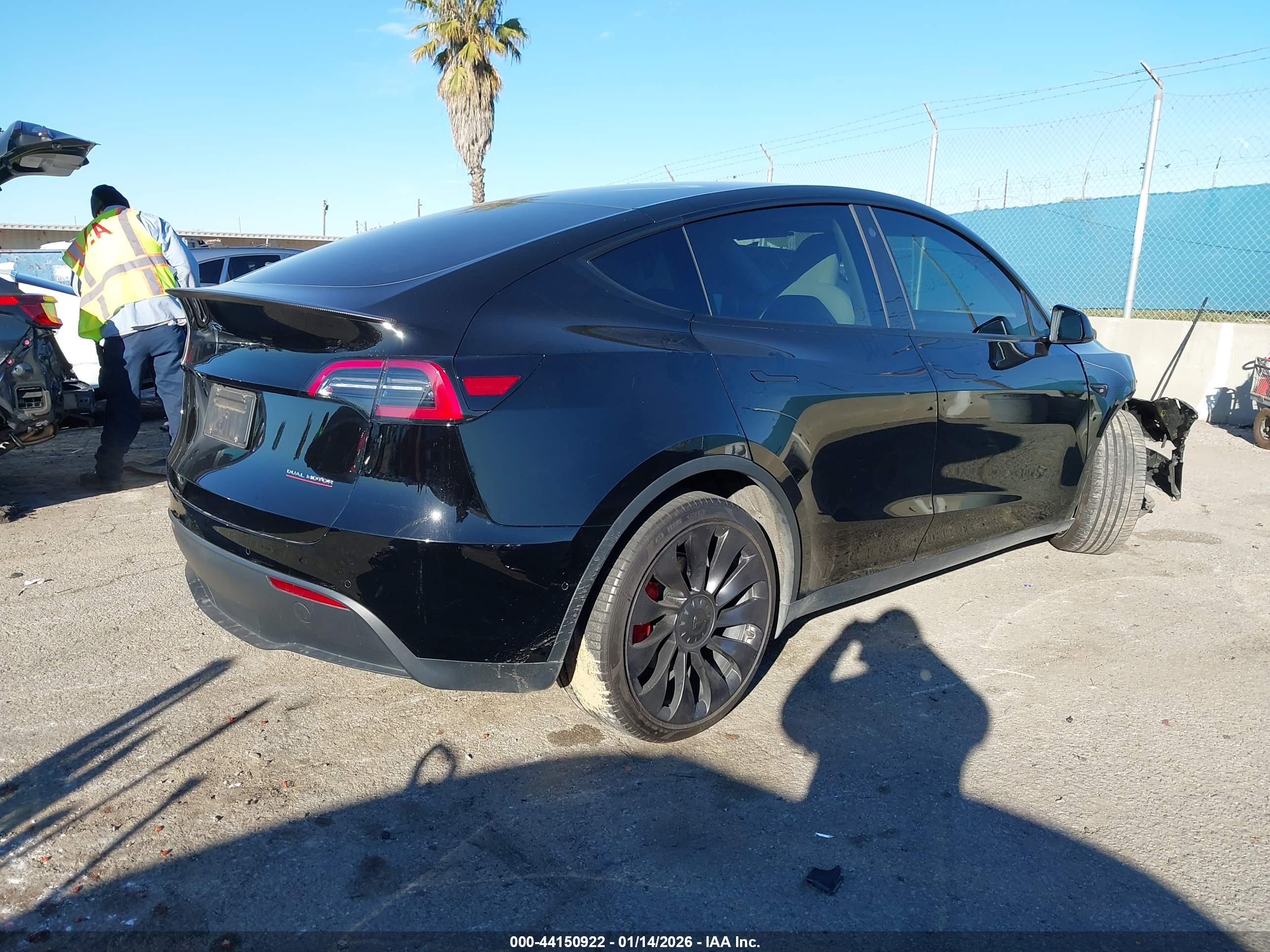 TESLA MODEL image 4
