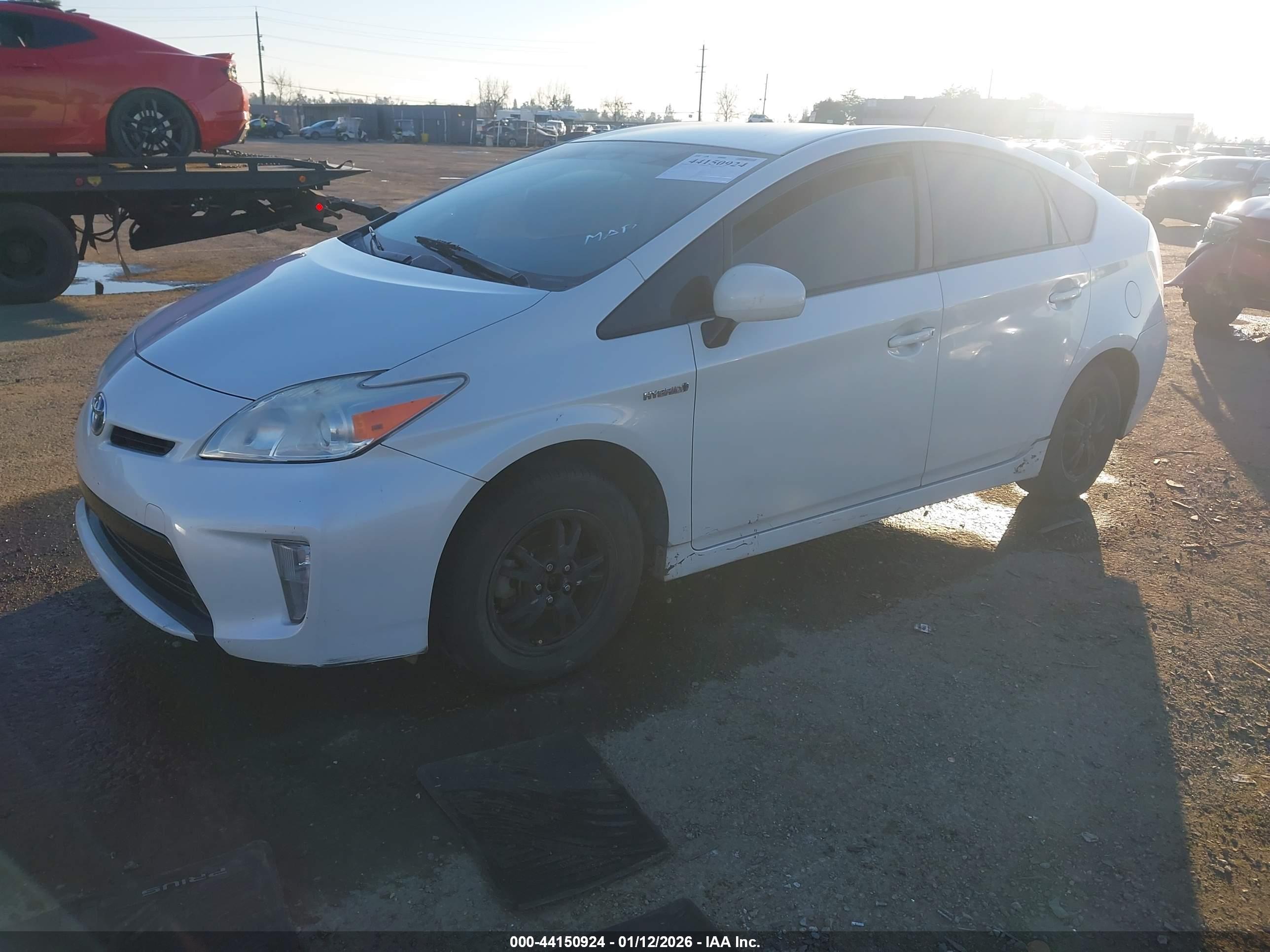 TOYOTA PRIUS image 2