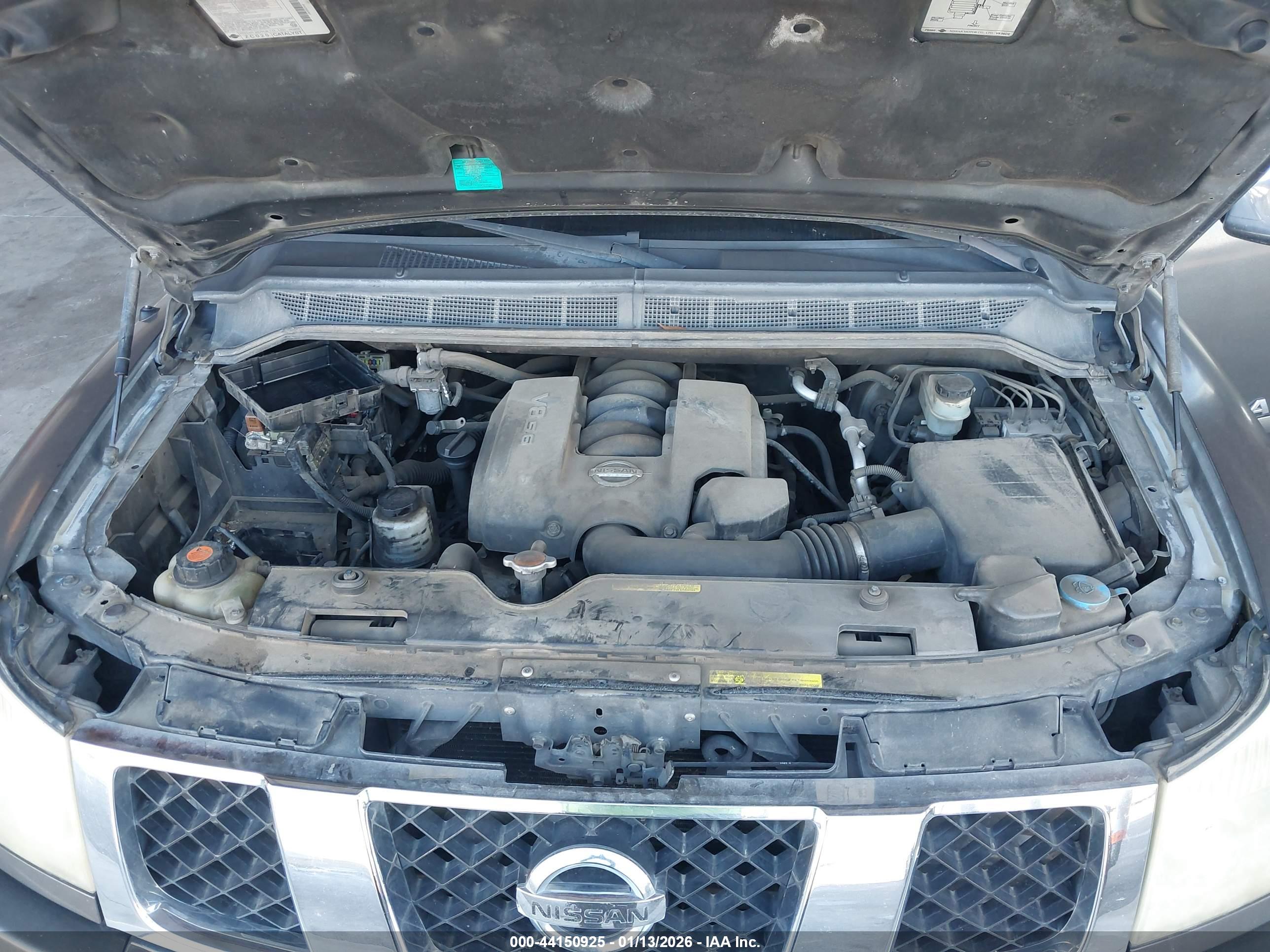 NISSAN TITAN image 10
