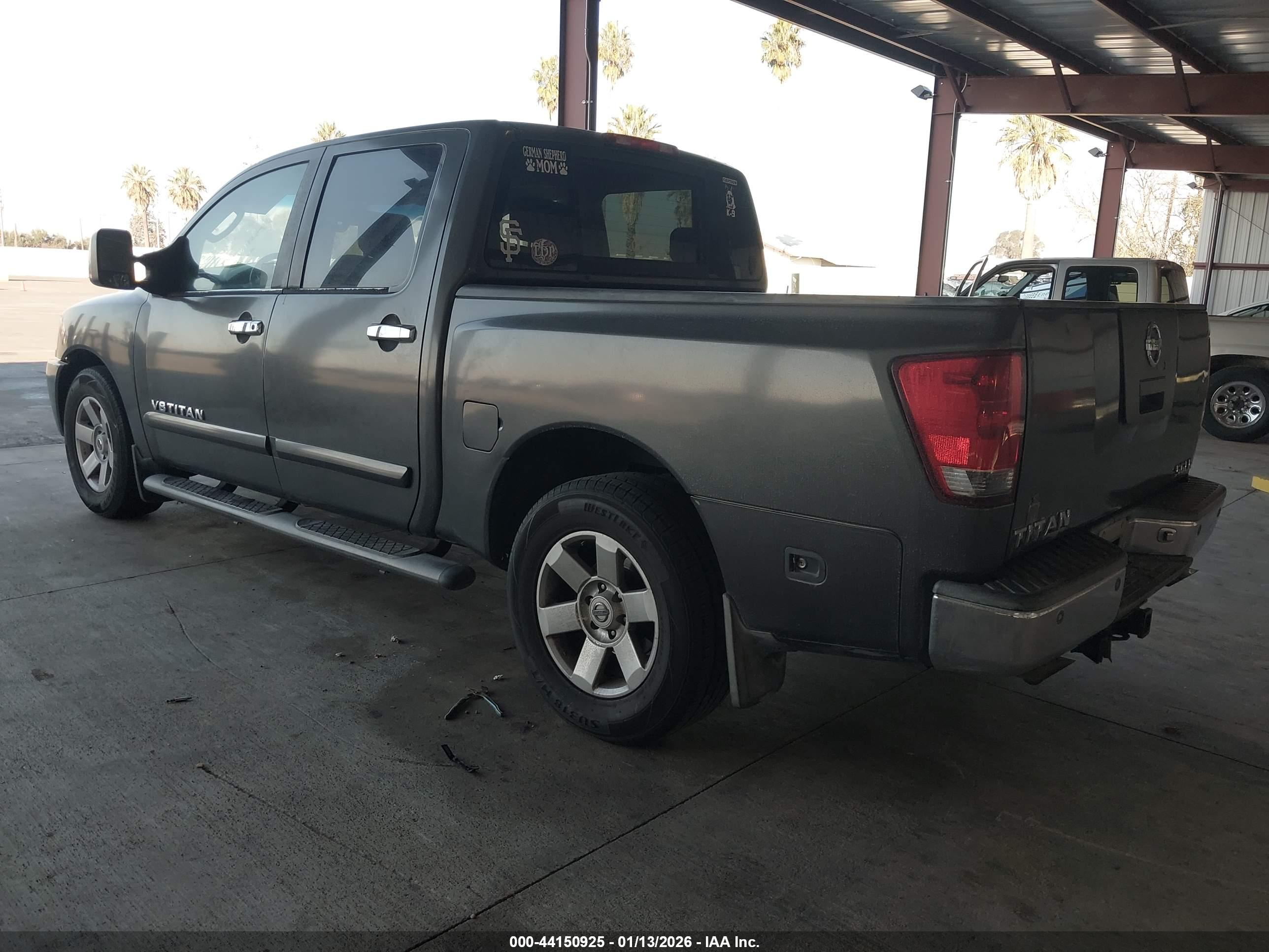NISSAN TITAN image 3