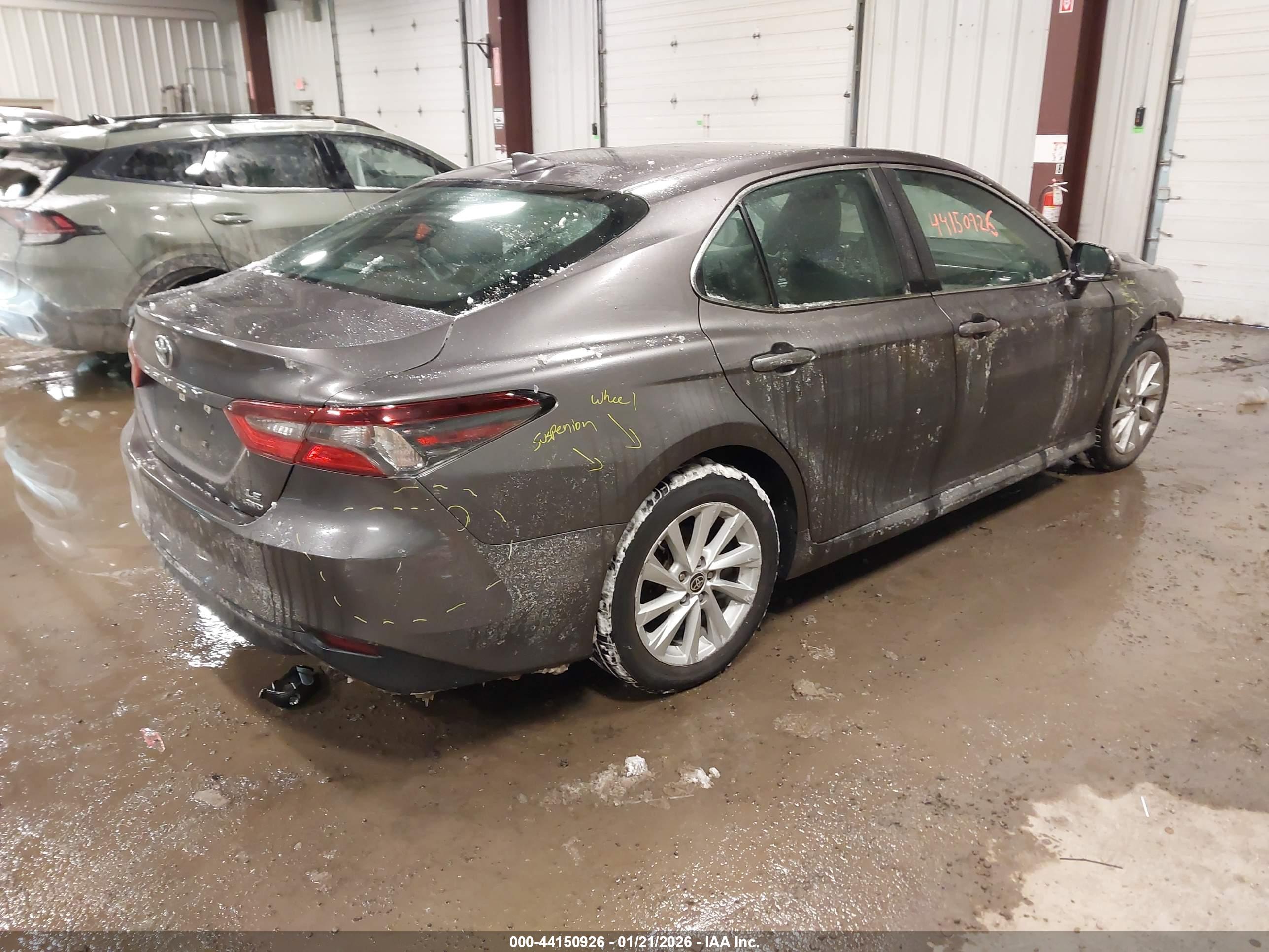 TOYOTA CAMRY image 4
