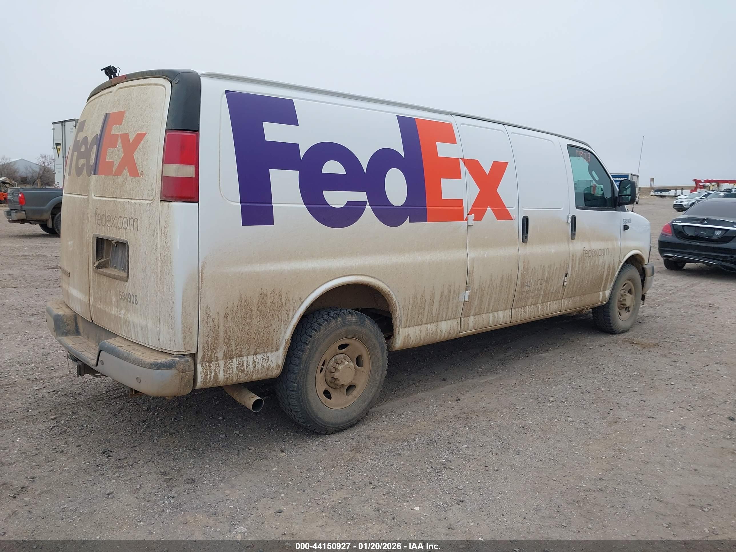 CHEVROLET EXPRESS image 4