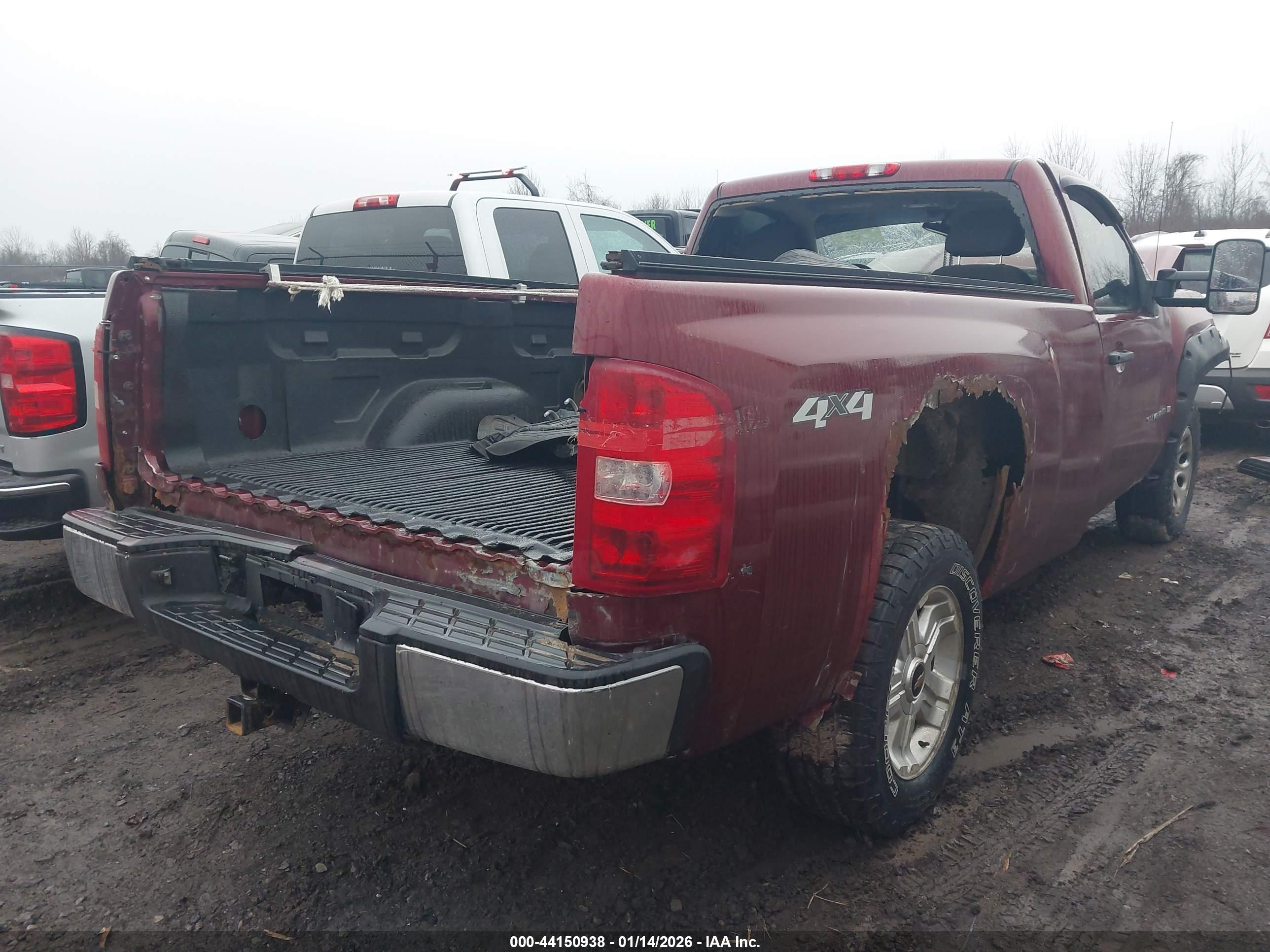 CHEVROLET SILVERADO image 4