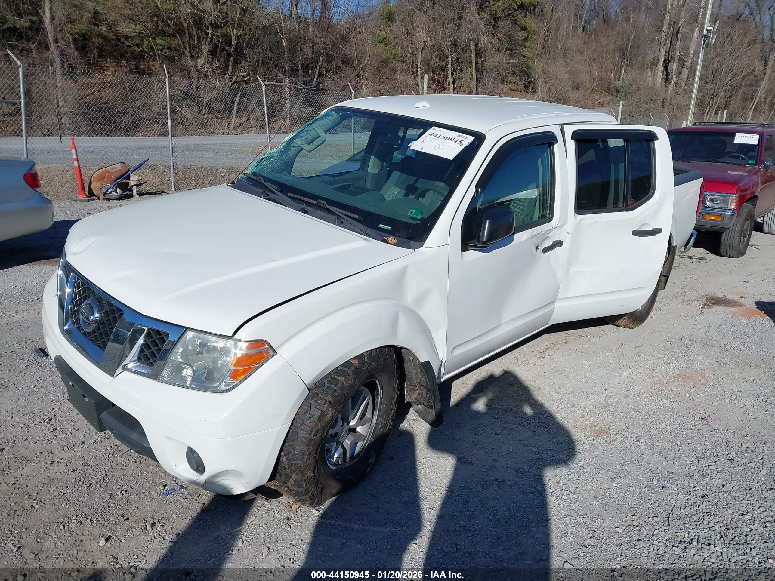NISSAN FRONTIER image 2