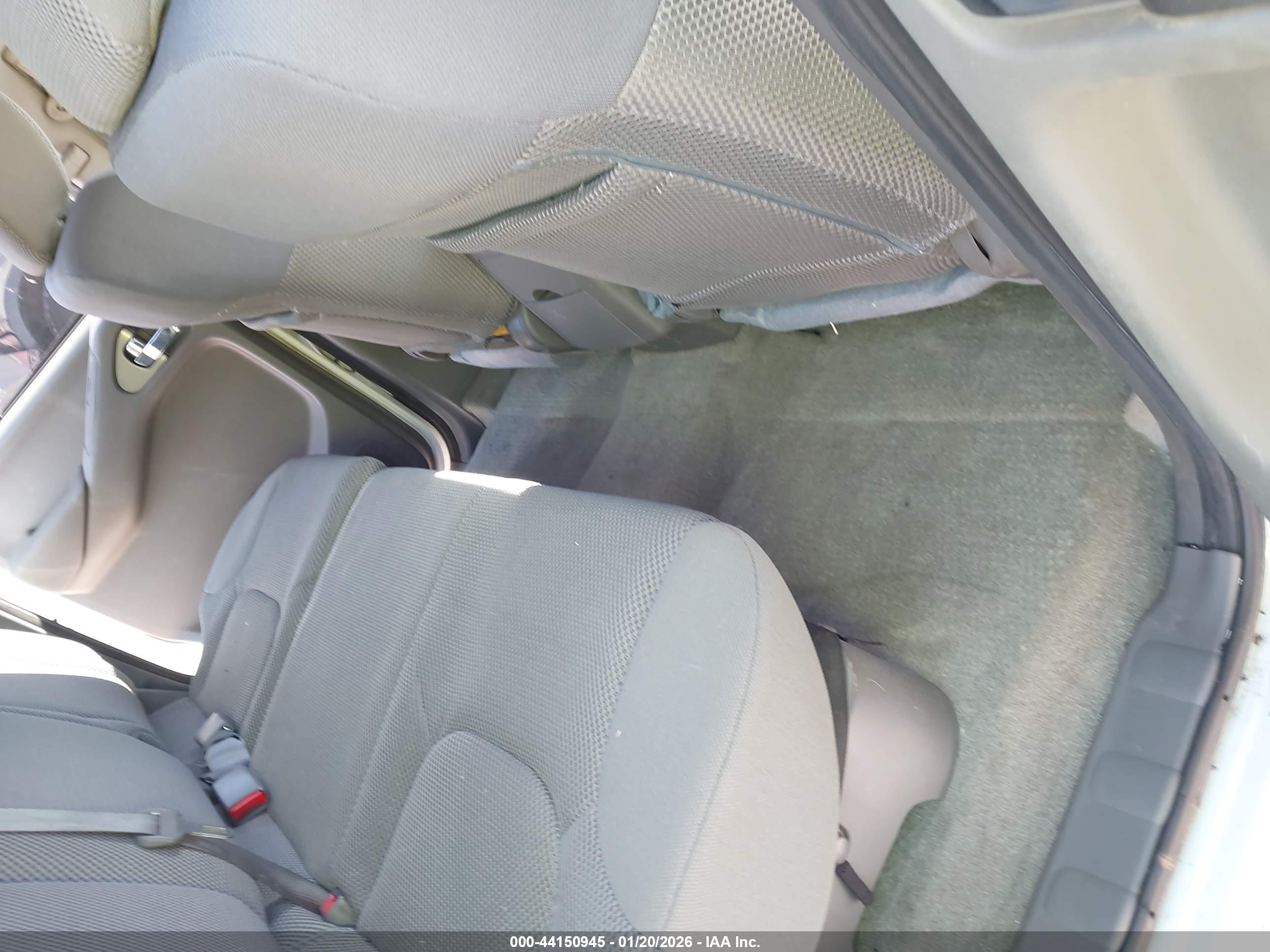 NISSAN FRONTIER image 8