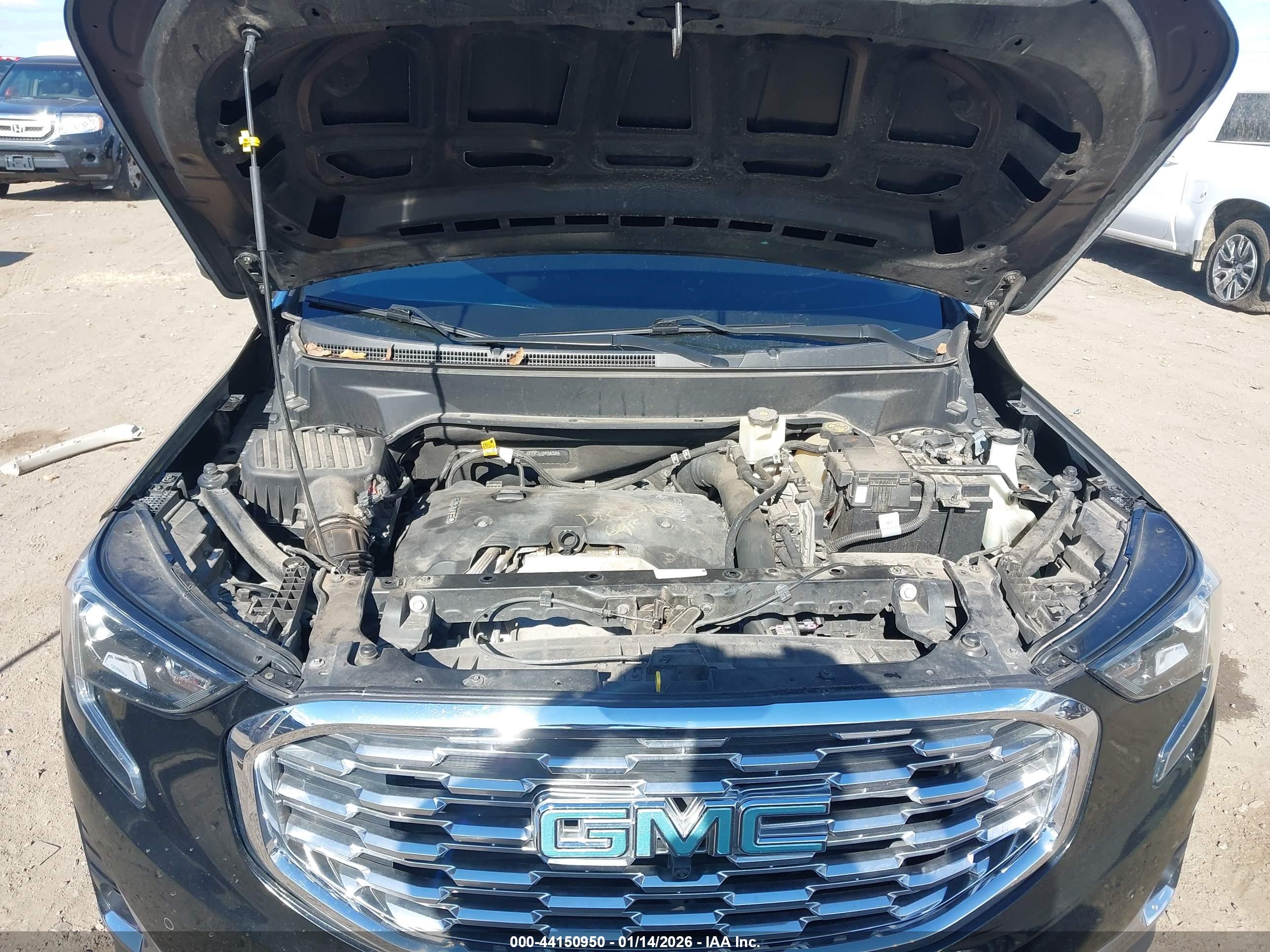 GMC TERRAIN image 10