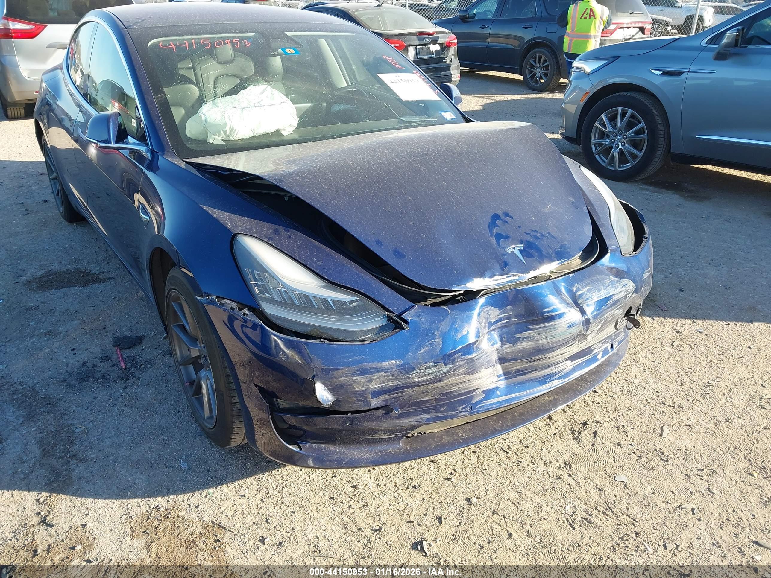 TESLA MODEL image 6