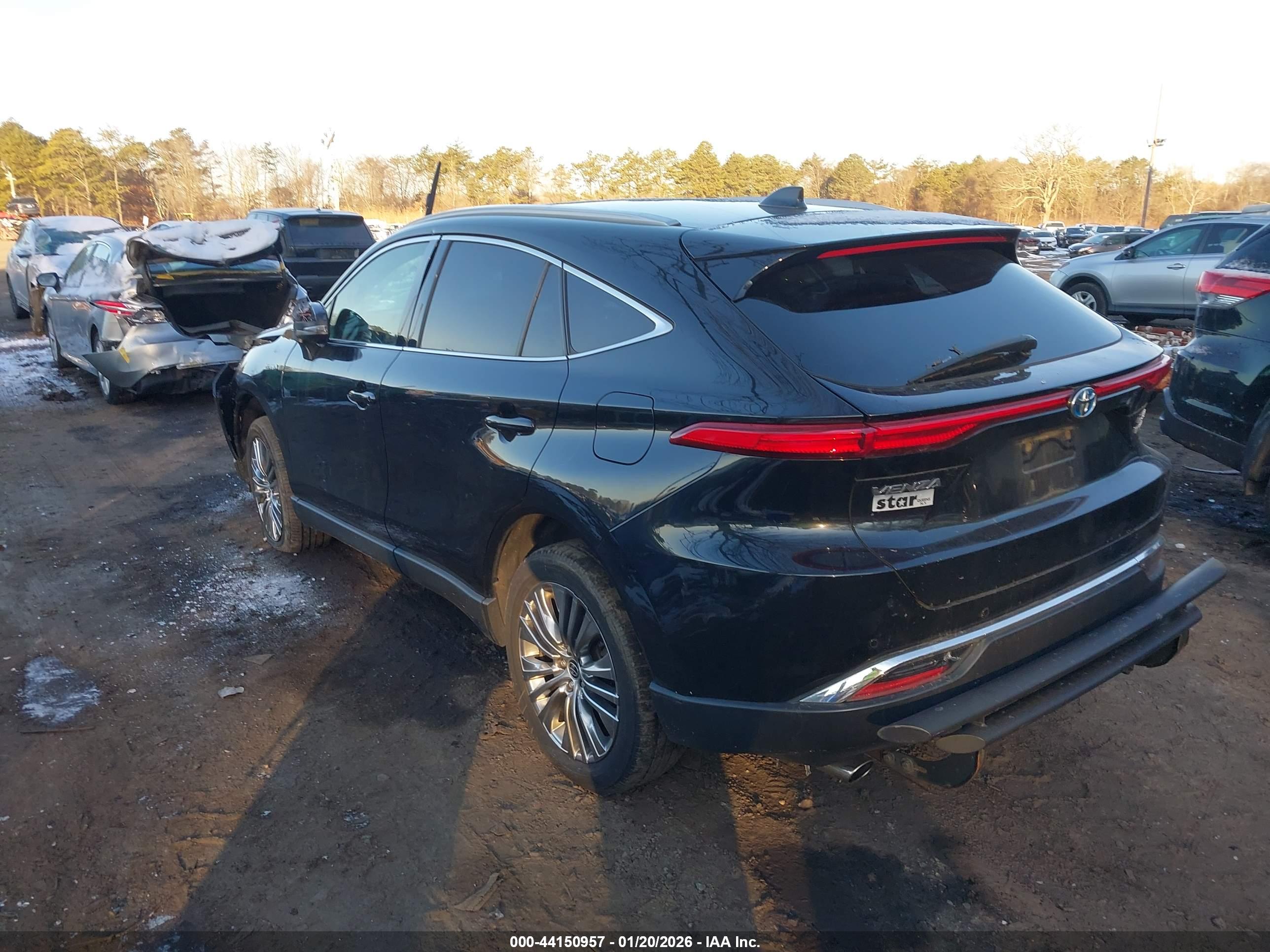 TOYOTA VENZA image 3