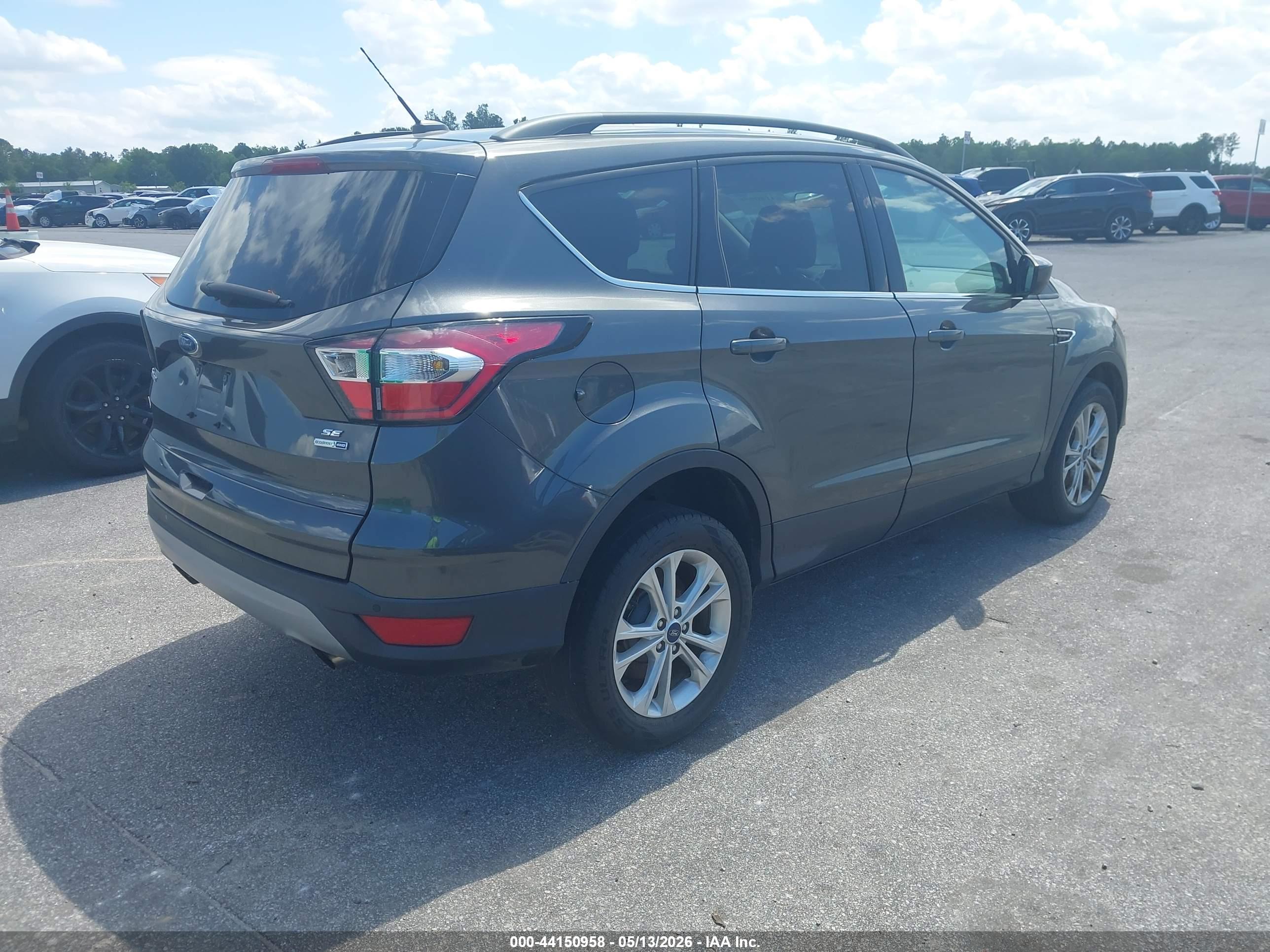 FORD ESCAPE image 4