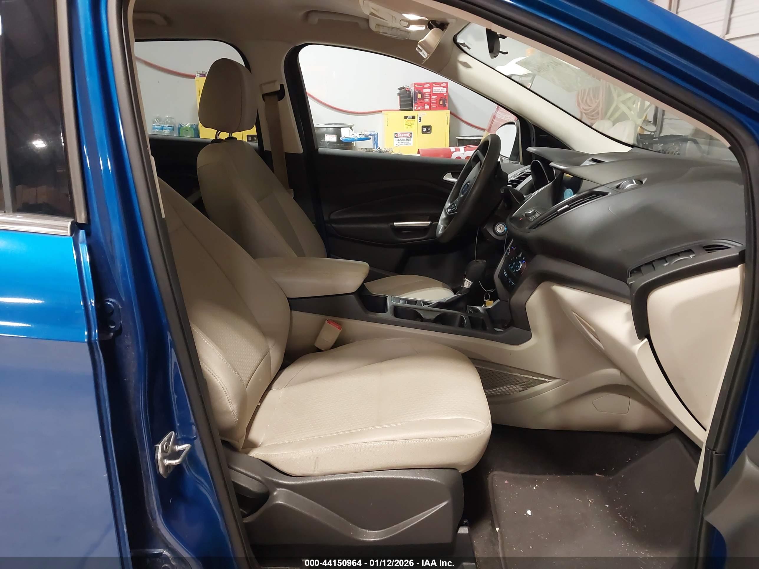 FORD ESCAPE image 5