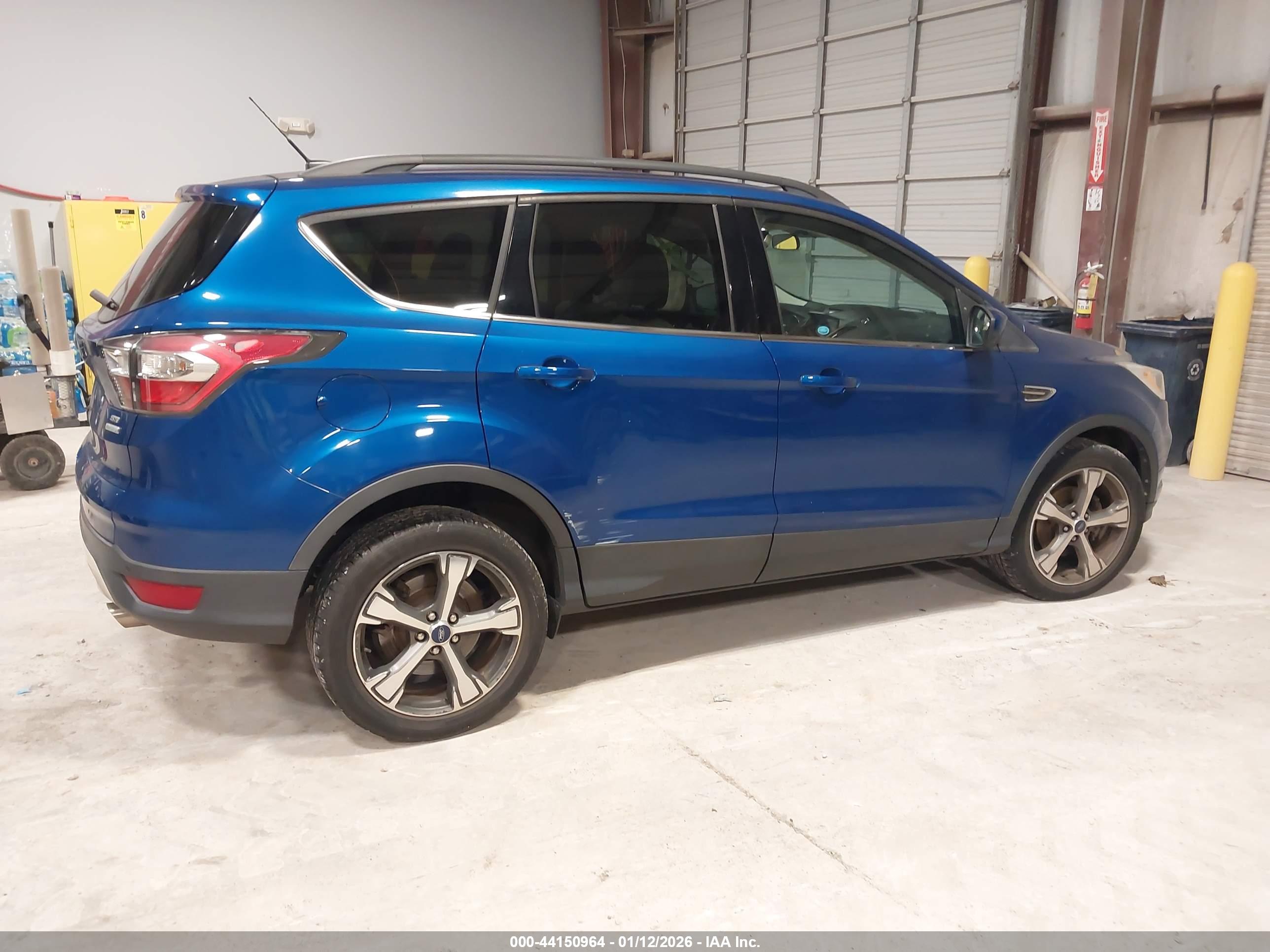 FORD ESCAPE image 6
