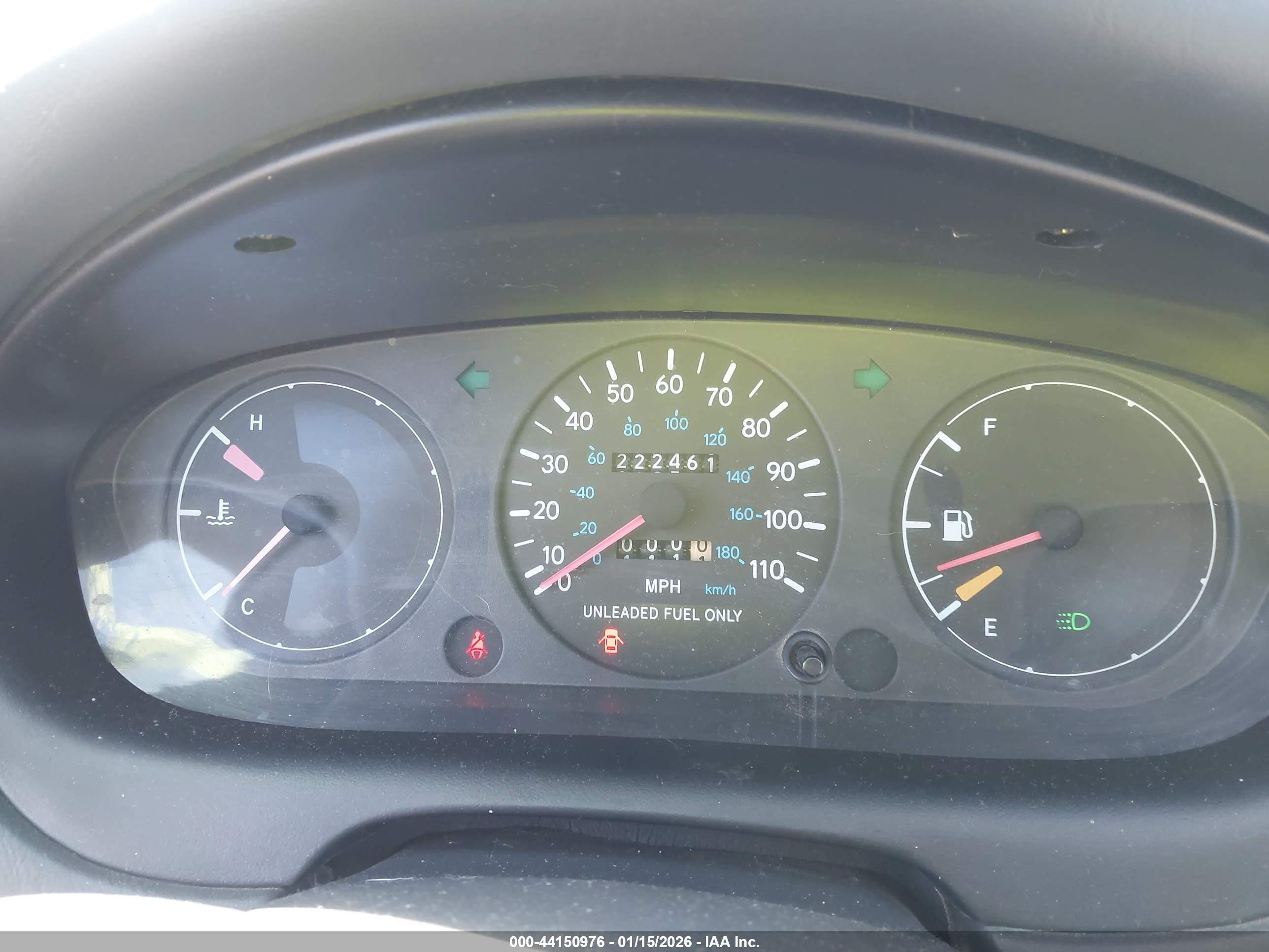 GEO PRIZM image 7