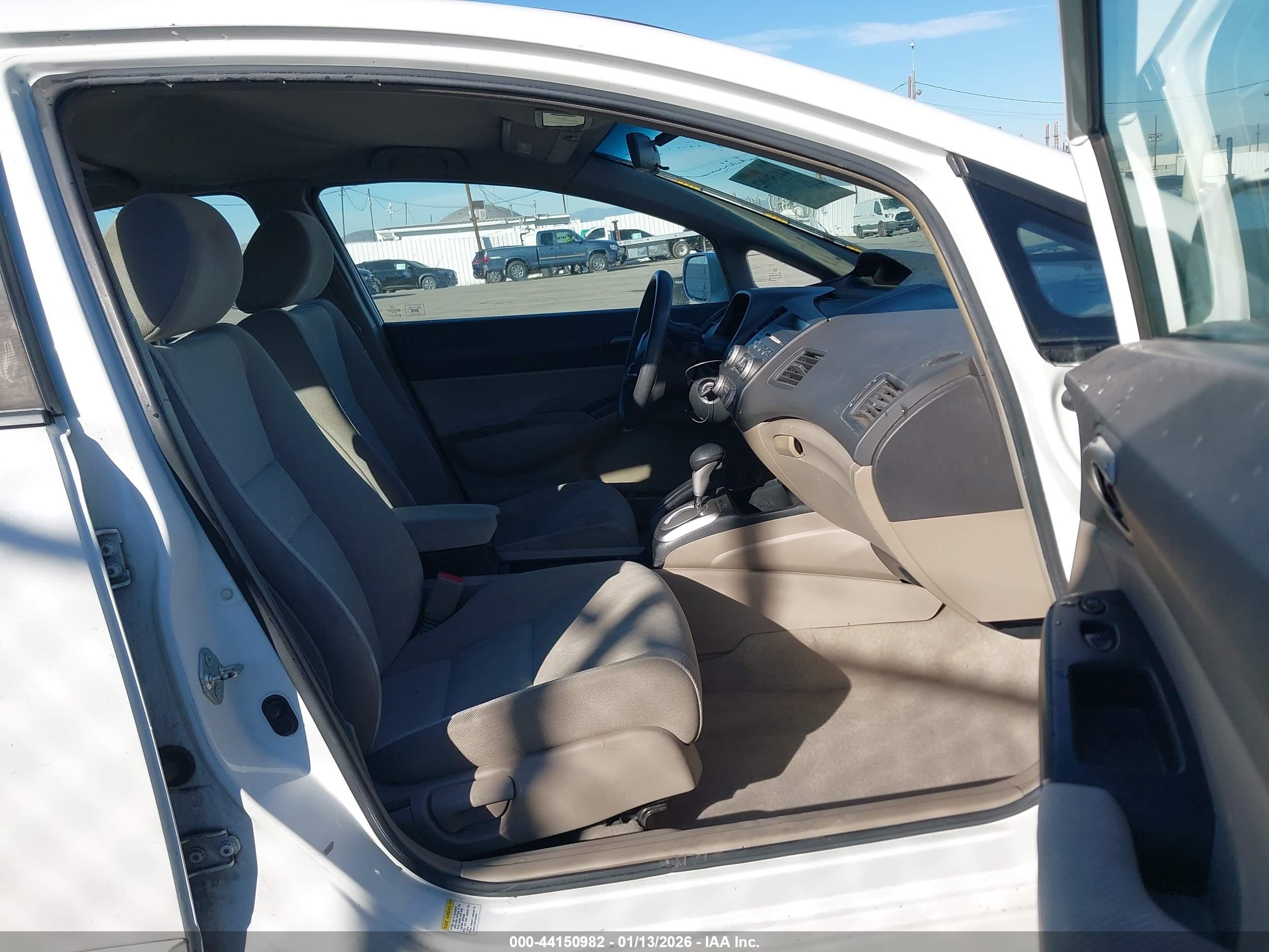 HONDA CIVIC image 5