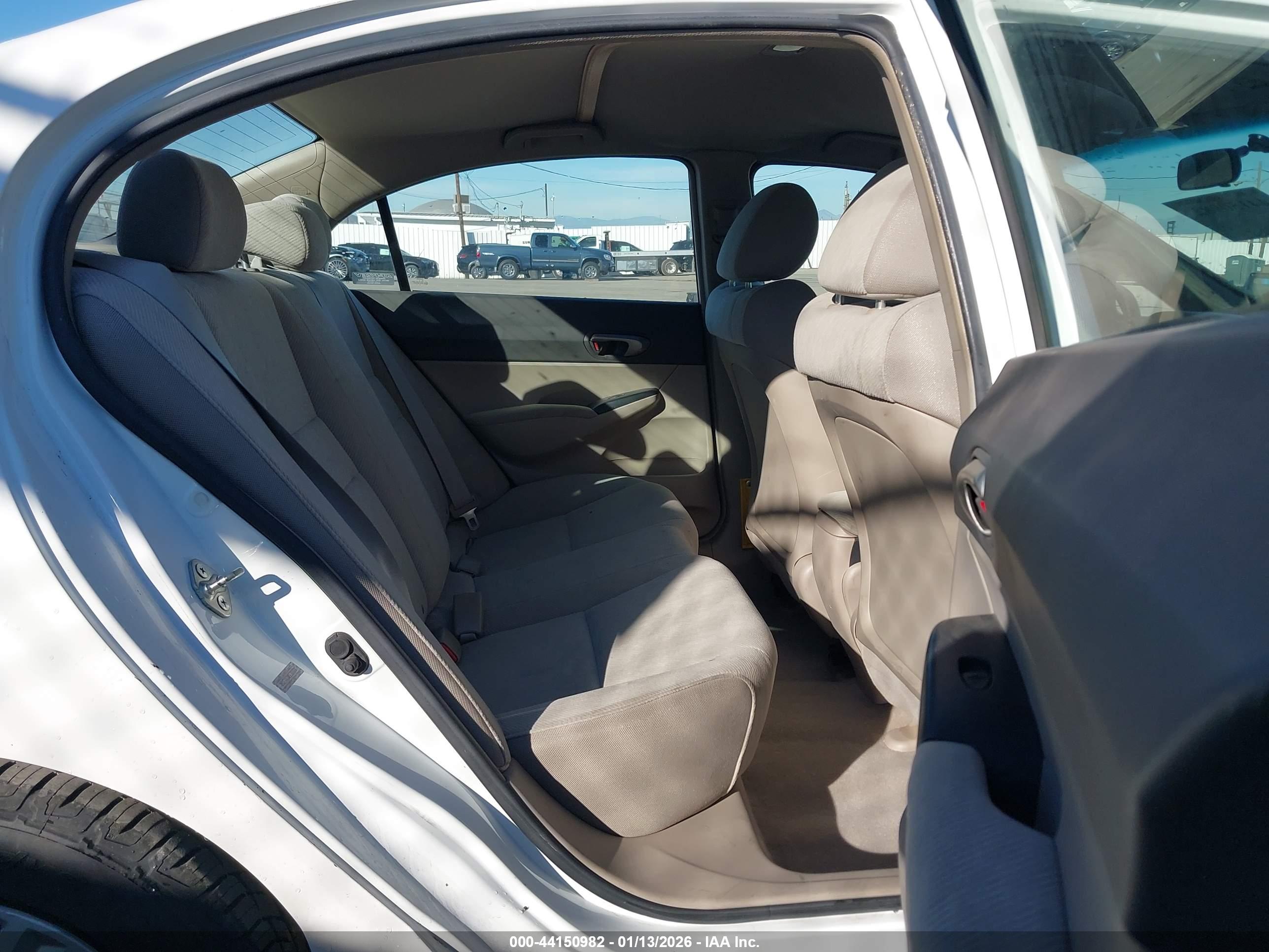 HONDA CIVIC image 8