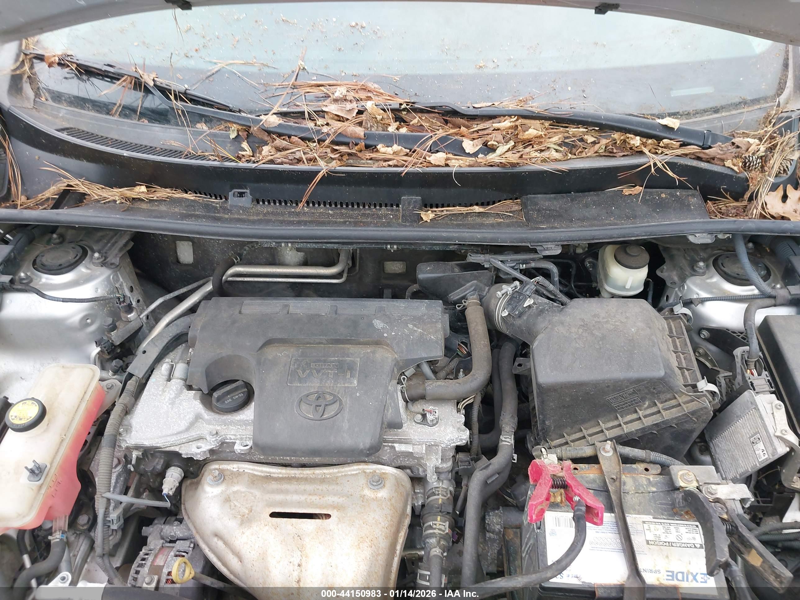 TOYOTA RAV4 image 10