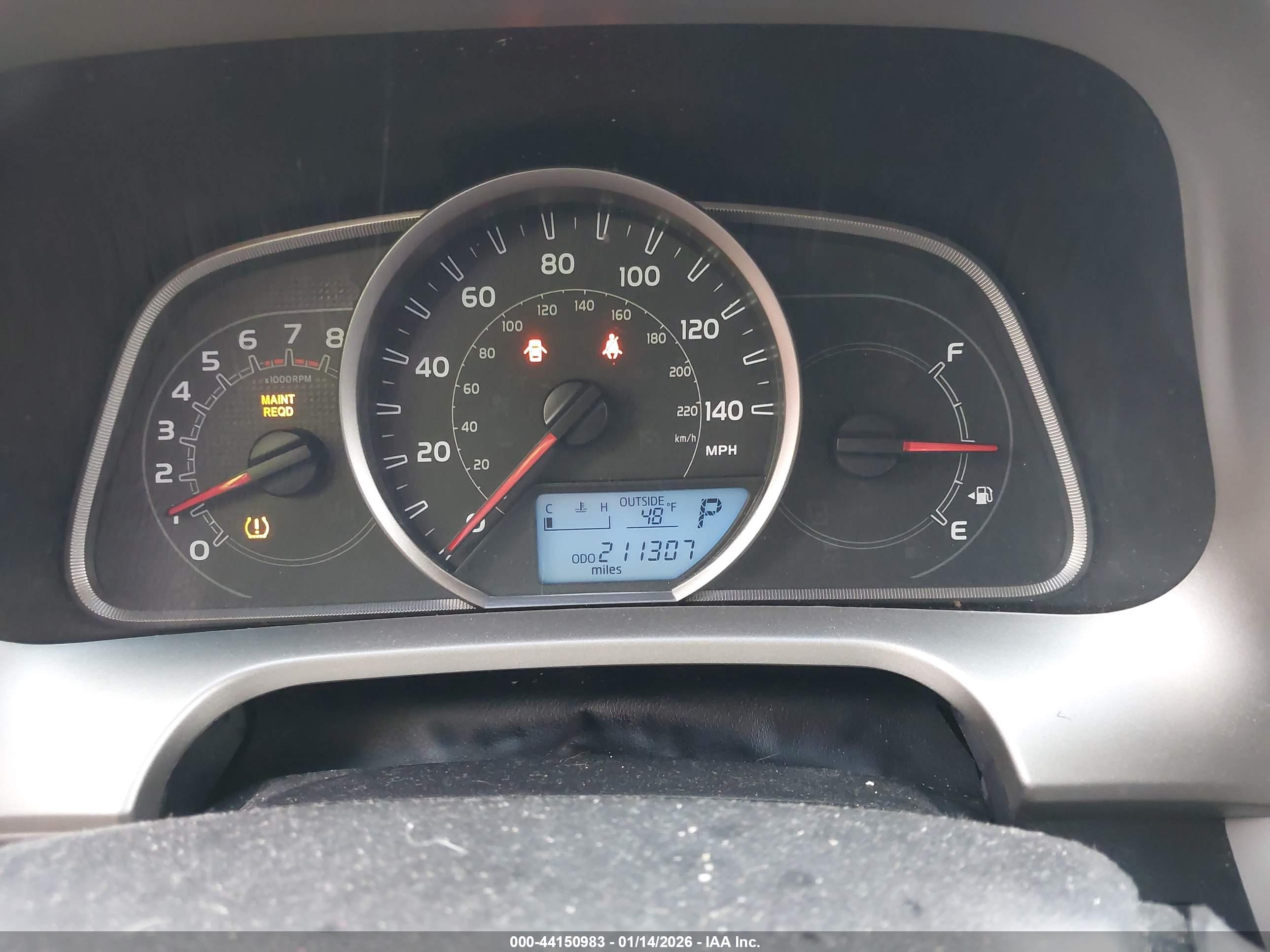 TOYOTA RAV4 image 7
